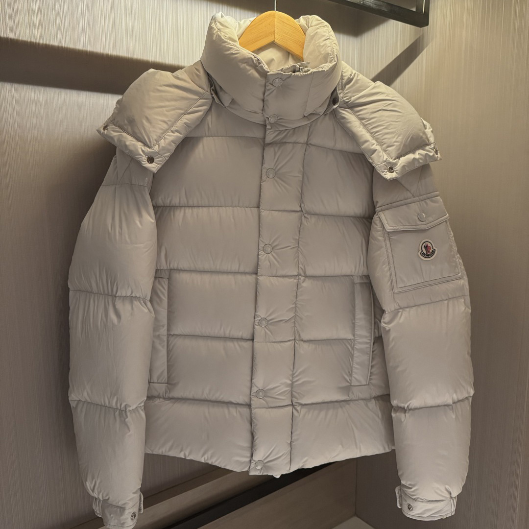 Moncler Maya 70 Hooded Short Down Jacket - DesignerGu