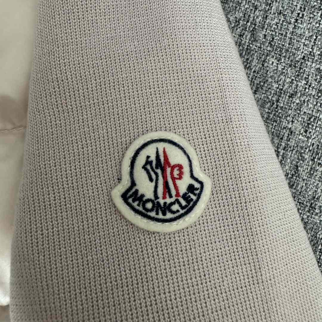 Moncler Padded Wool Zip-Up Cardigan In Pink    Z503 - DesignerGu