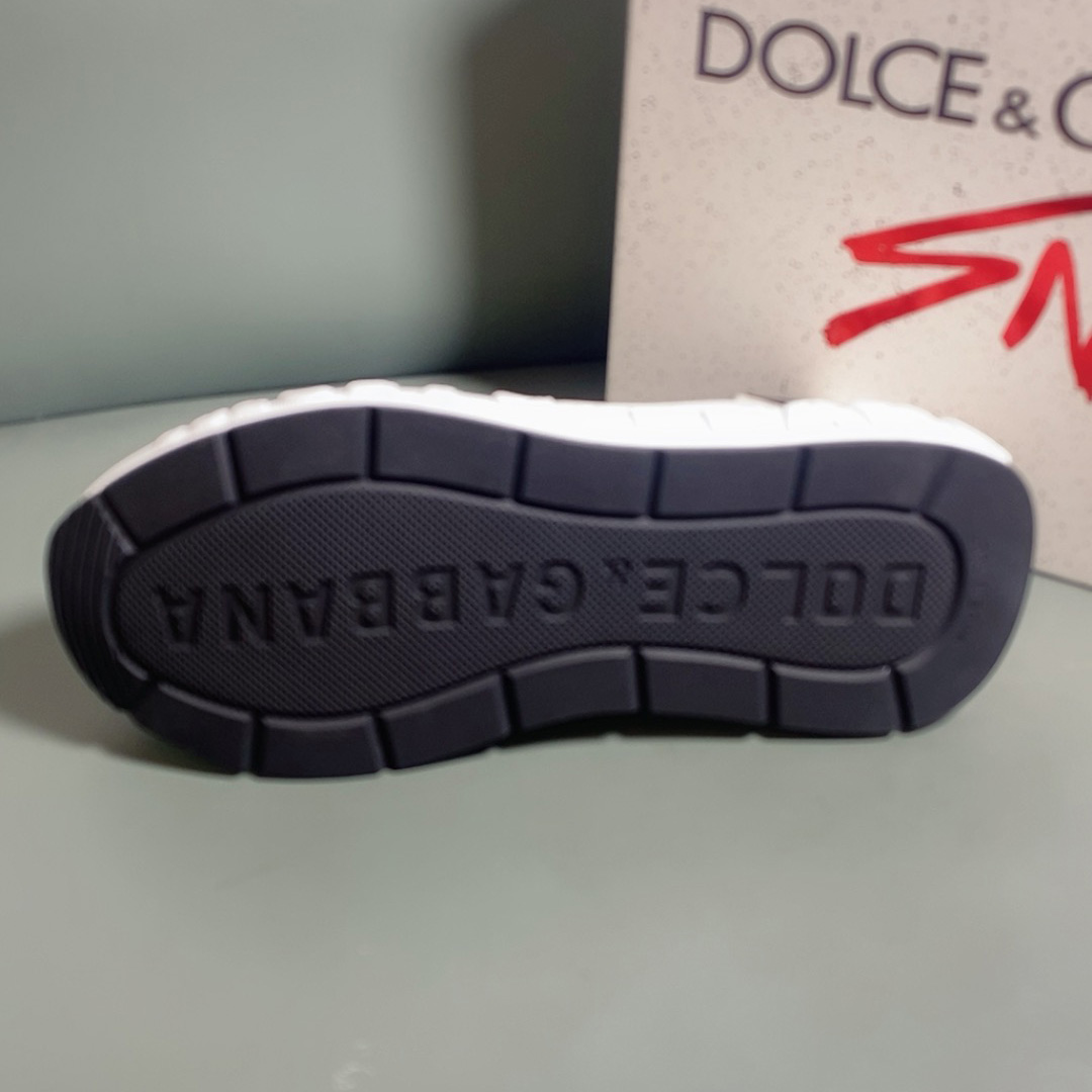 Dolce & Gabbana Lace-up Sneakers - DesignerGu