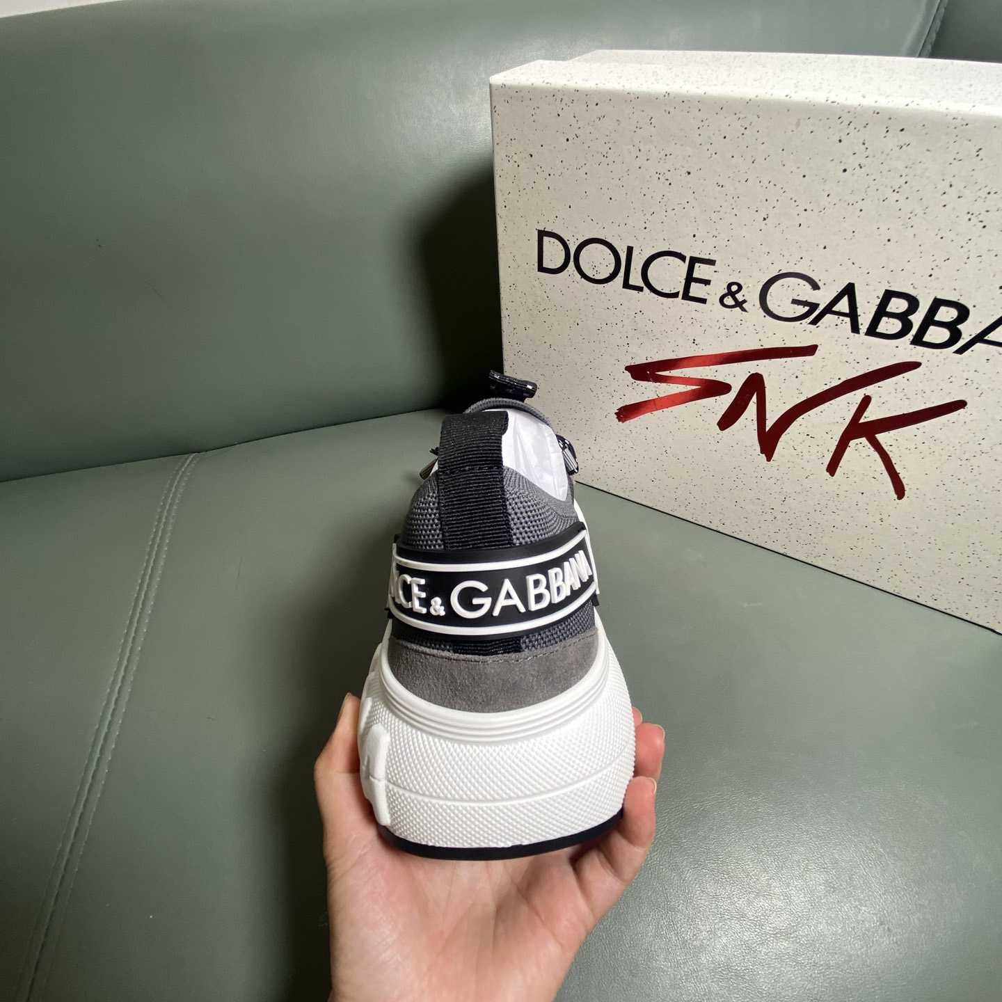 Dolce & Gabbana Lace-up Sneakers - DesignerGu