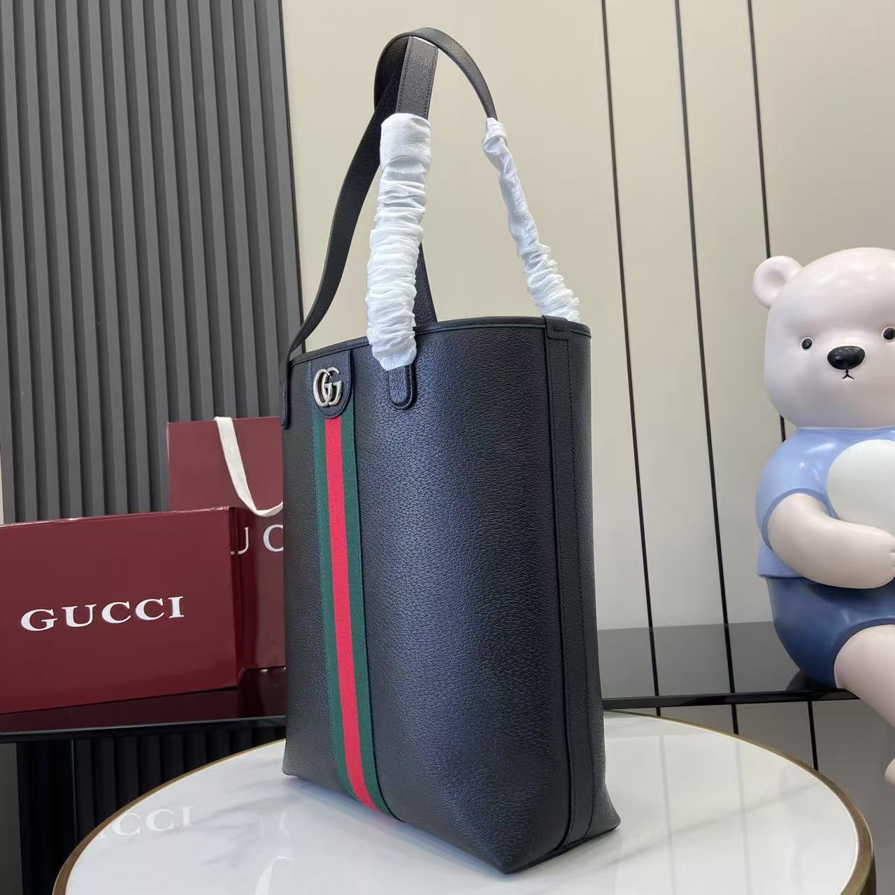 Gucci Ophidia Medium Tote Bag - DesignerGu