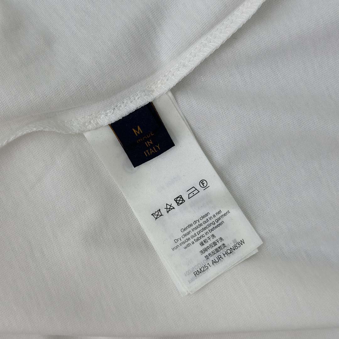 Louis Vuitton Monogram Short-Sleeved Crewneck   1AIJZT - DesignerGu