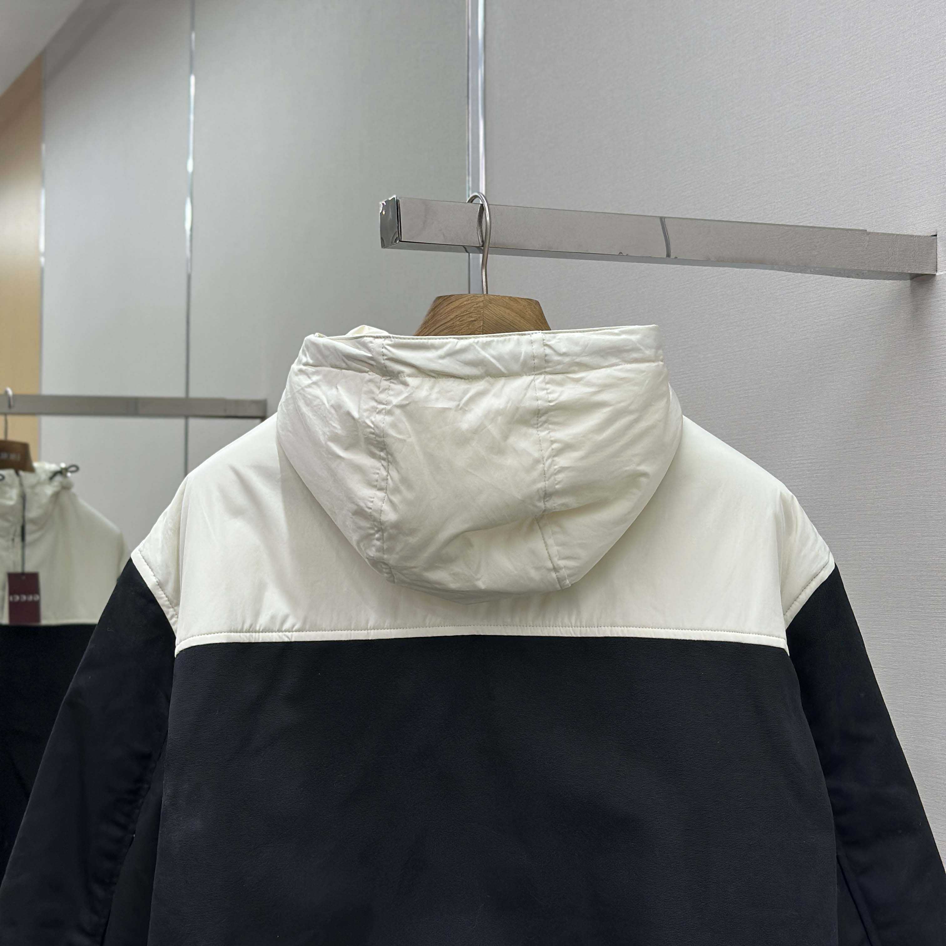 Gucci Canvas Hooded Jacket - DesignerGu