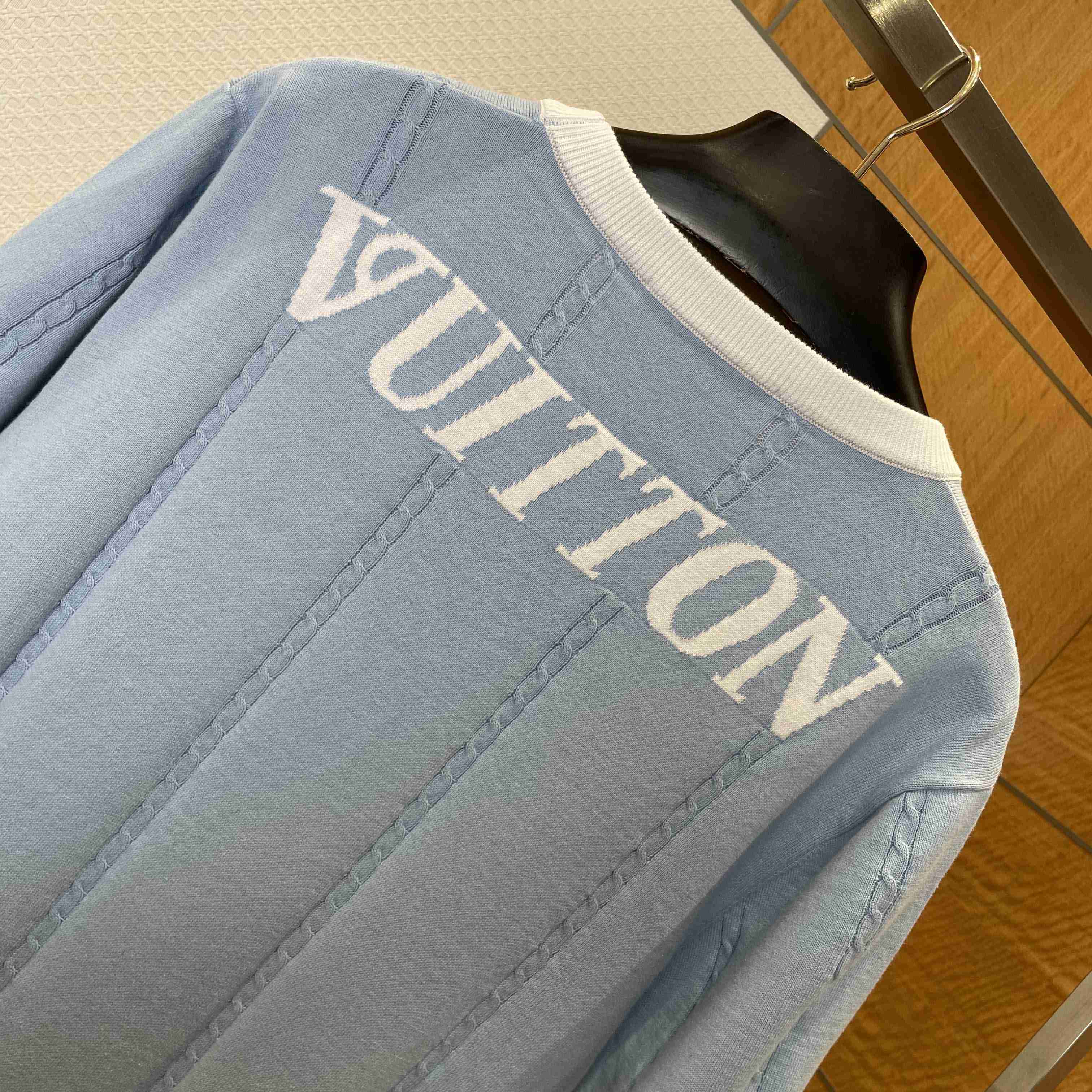 Louis Vuitton Silk-Cotton Short-Sleeved Crewneck   1AIJYJ - DesignerGu