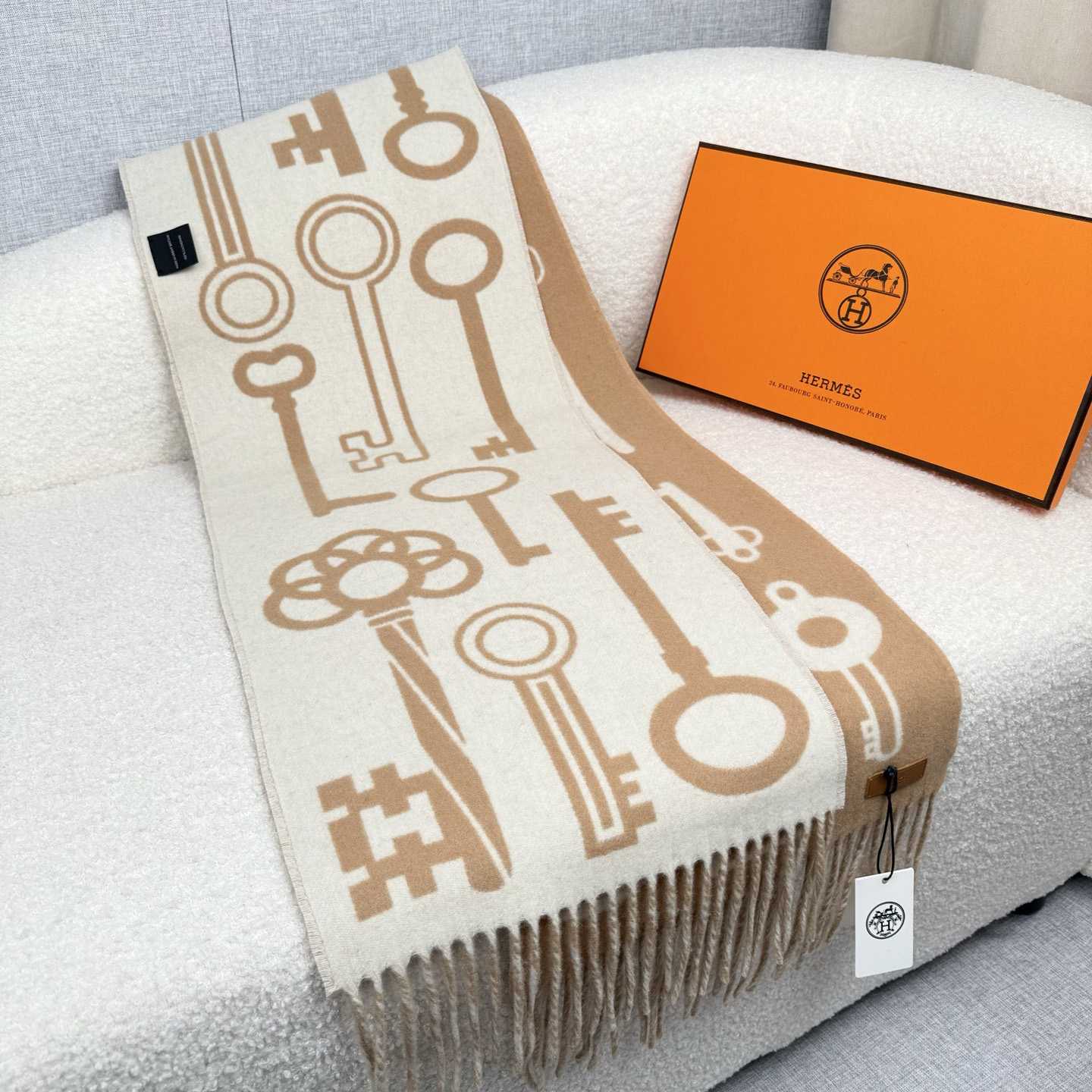 Hermes Casaque Porte-Clefs Scarf - DesignerGu
