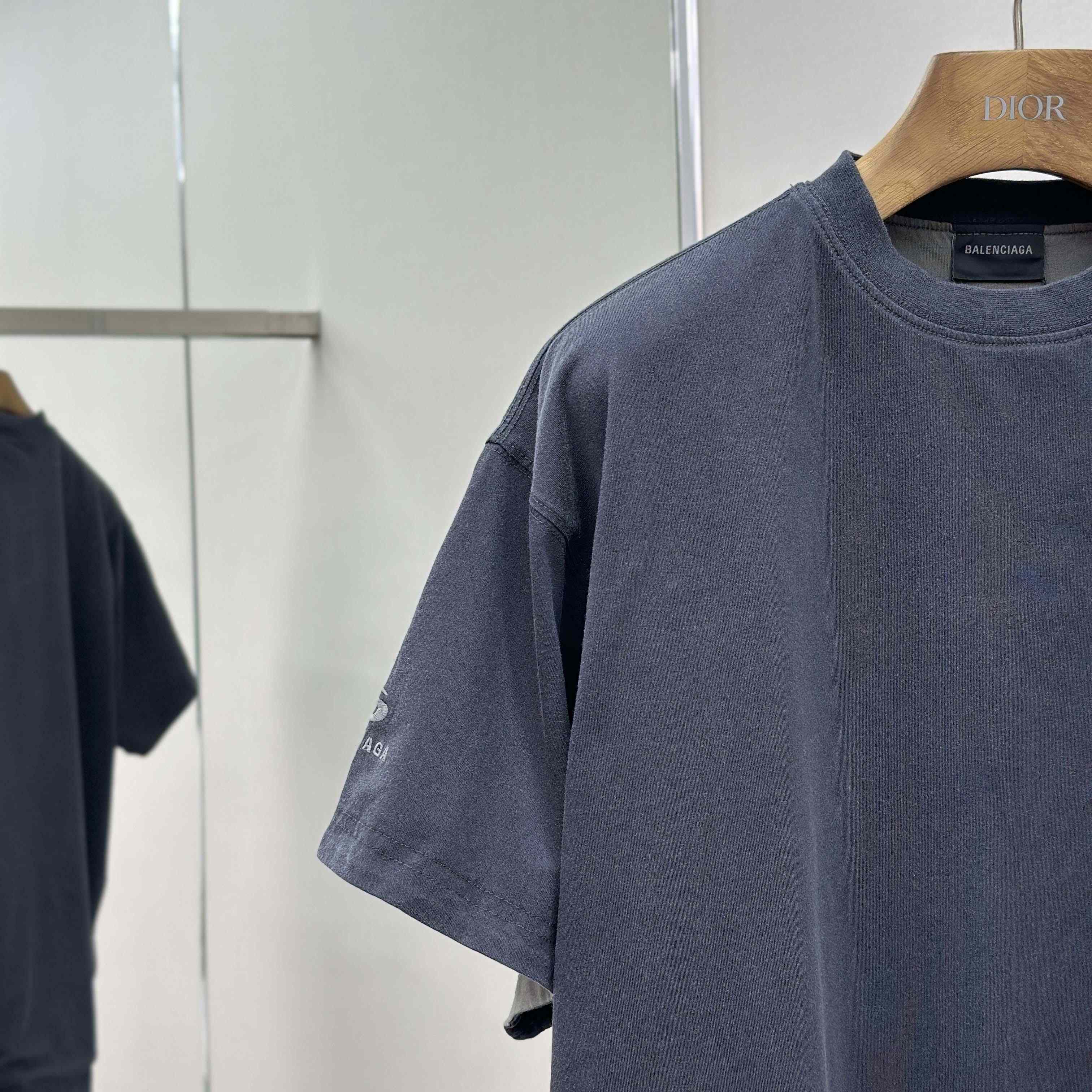 Balenciaga Back Reversible Oversized T-Shirt  - DesignerGu