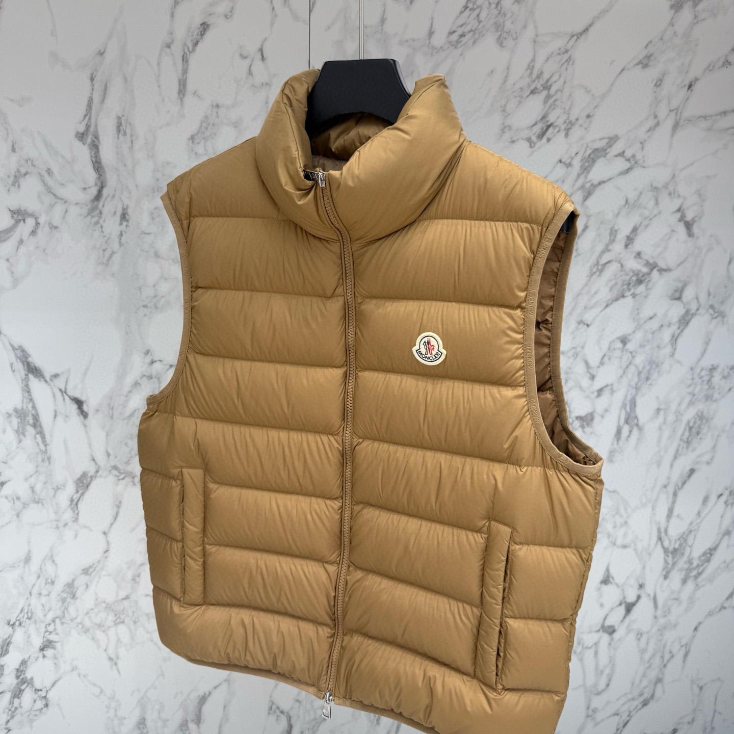 Moncler Down Vest  - DesignerGu