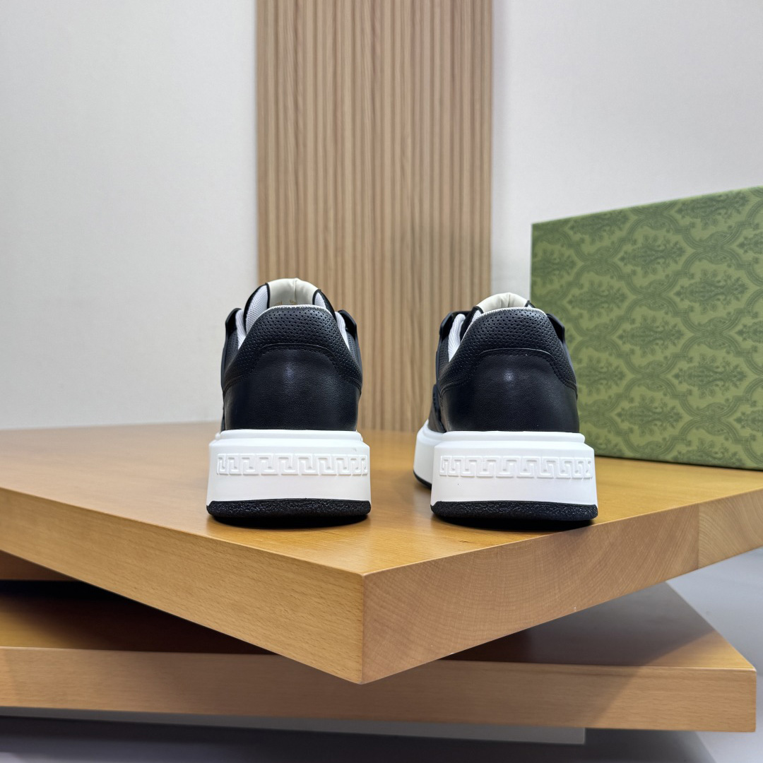 Gucci GG Sneakers - DesignerGu