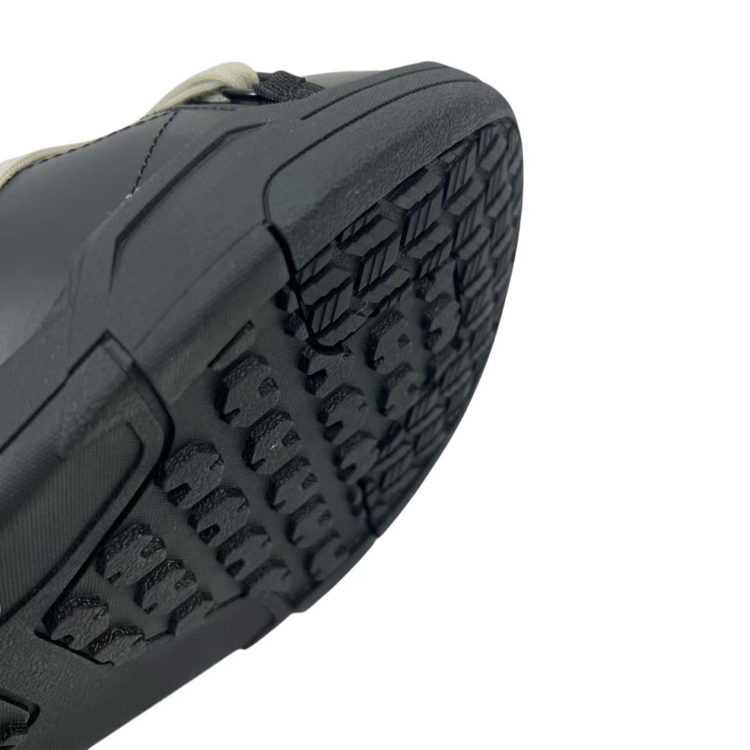 Rick Owens x Moncler SS25 Amber Snow Boots - DesignerGu