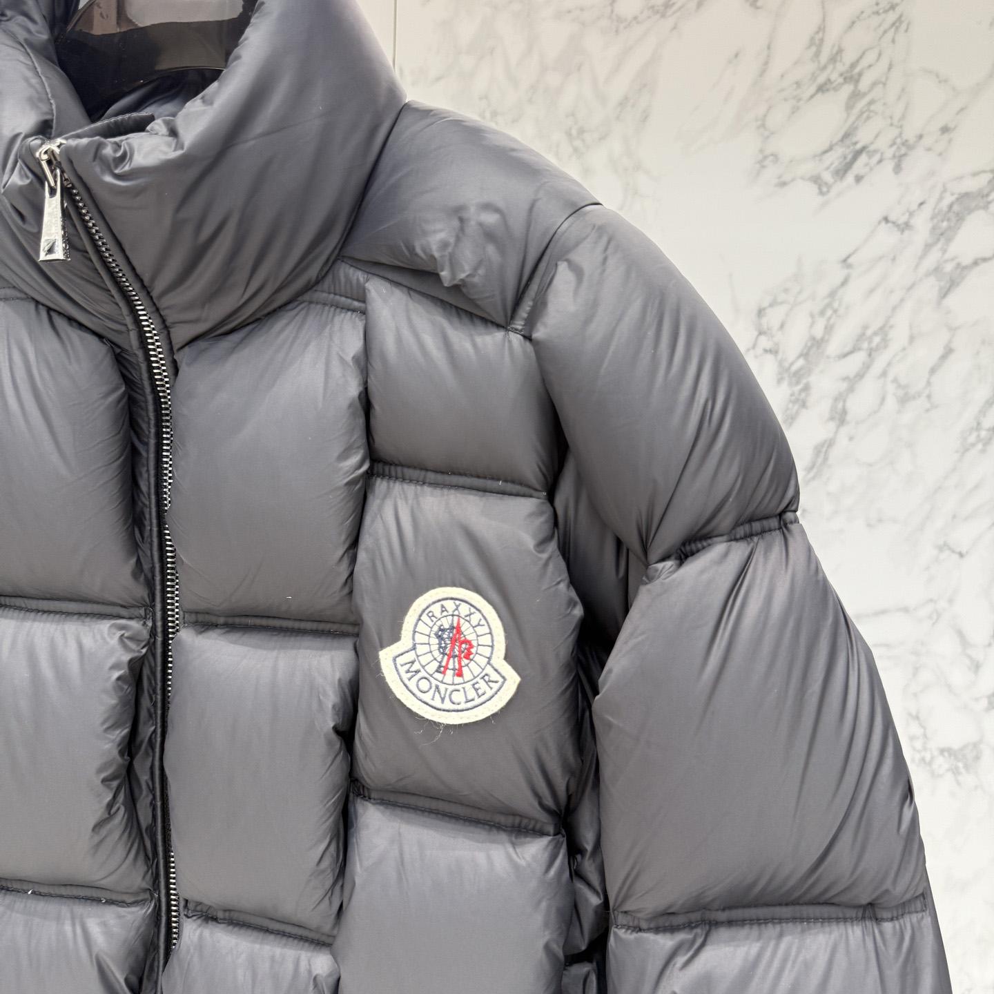 Moncler Short Down Jacket - DesignerGu