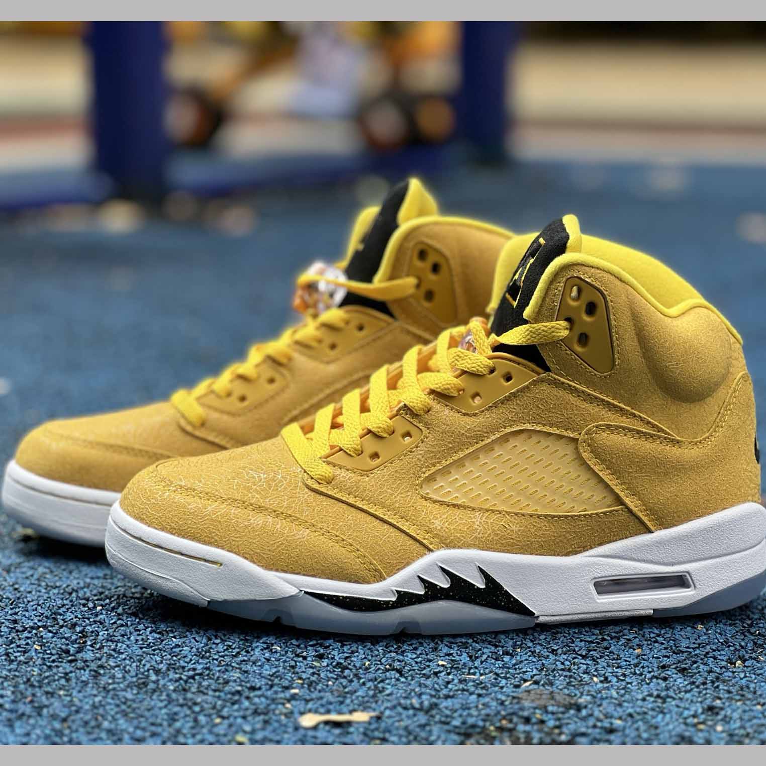 Air Jordan 5 “Michigan” PE Gold Yellow HQ7978-701 - DesignerGu