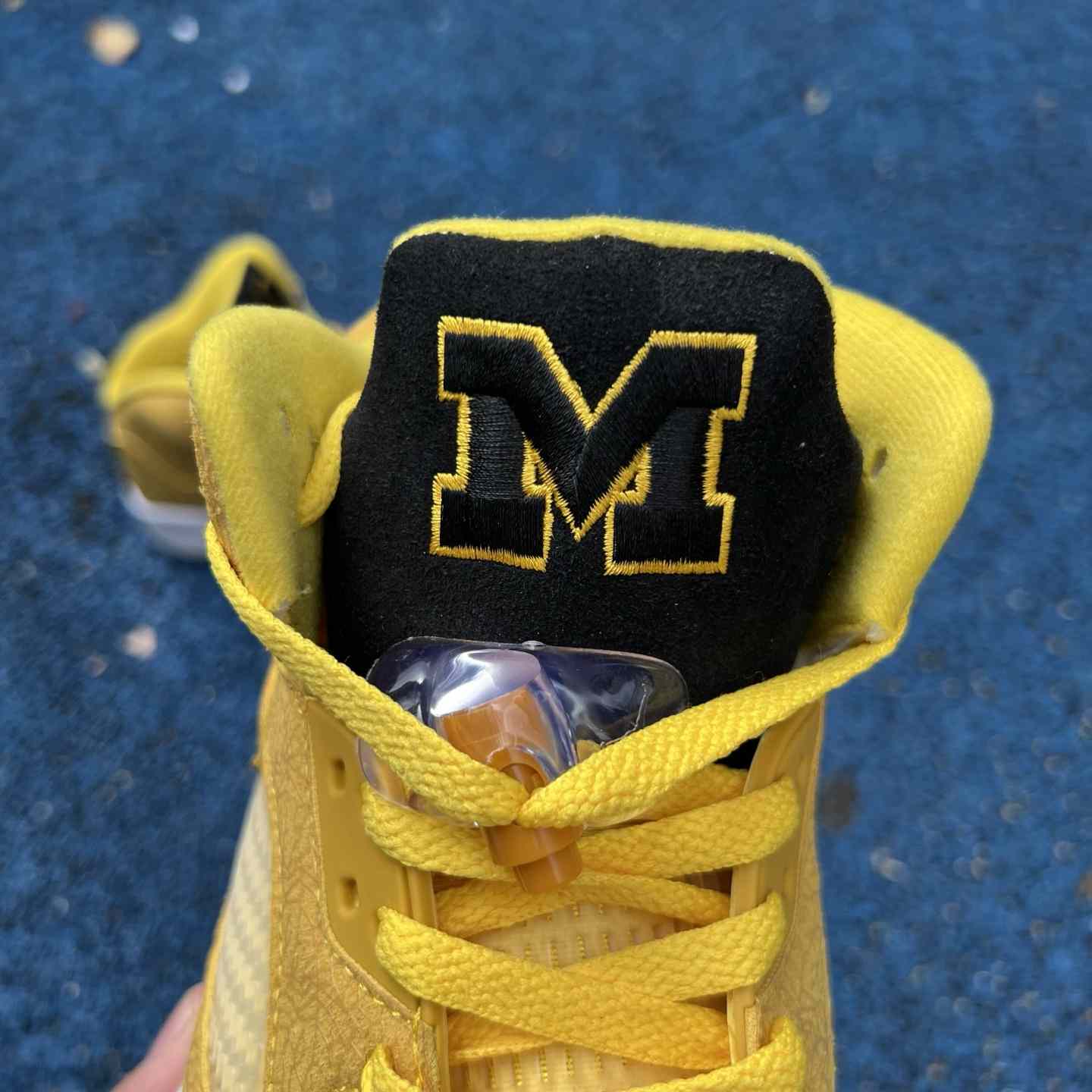 Air Jordan 5 “Michigan” PE Gold Yellow HQ7978-701 - DesignerGu