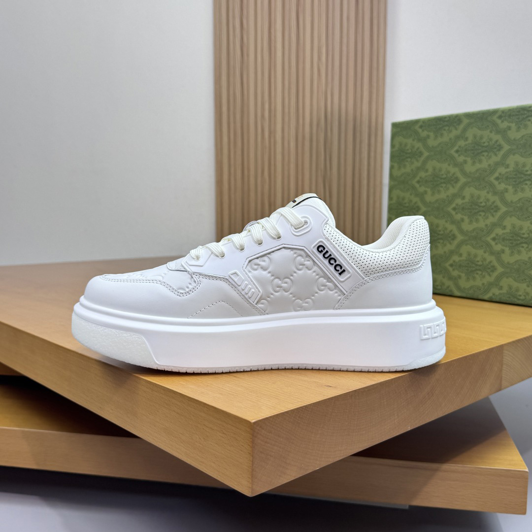 Gucci GG Sneakers - DesignerGu