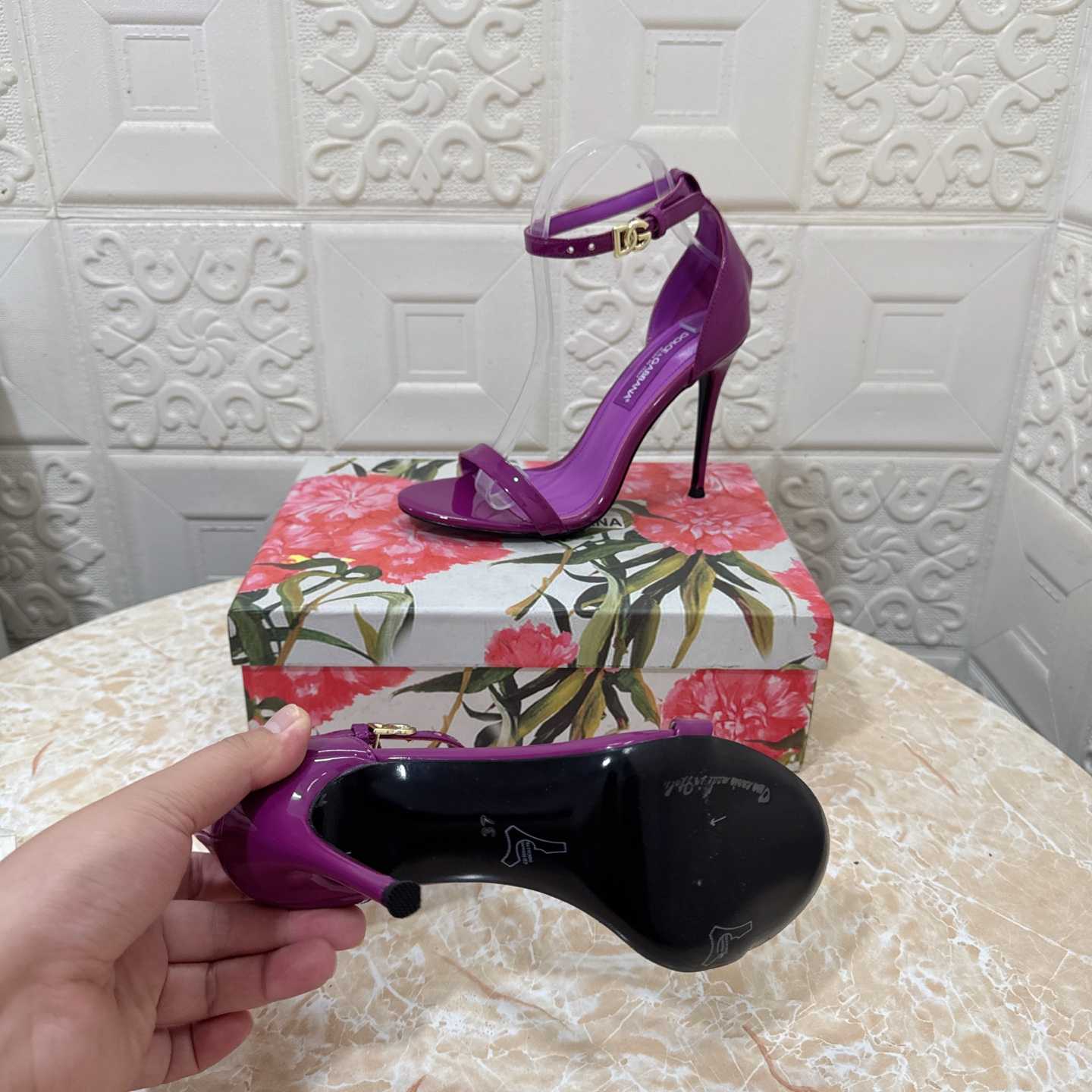 Dolce & Gabbana DNA 105mm Ankle-strap Stiletto Sandals - DesignerGu