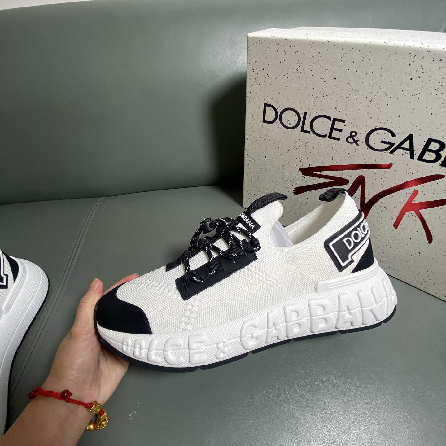 Dolce & Gabbana Lace-up Sneakers - DesignerGu