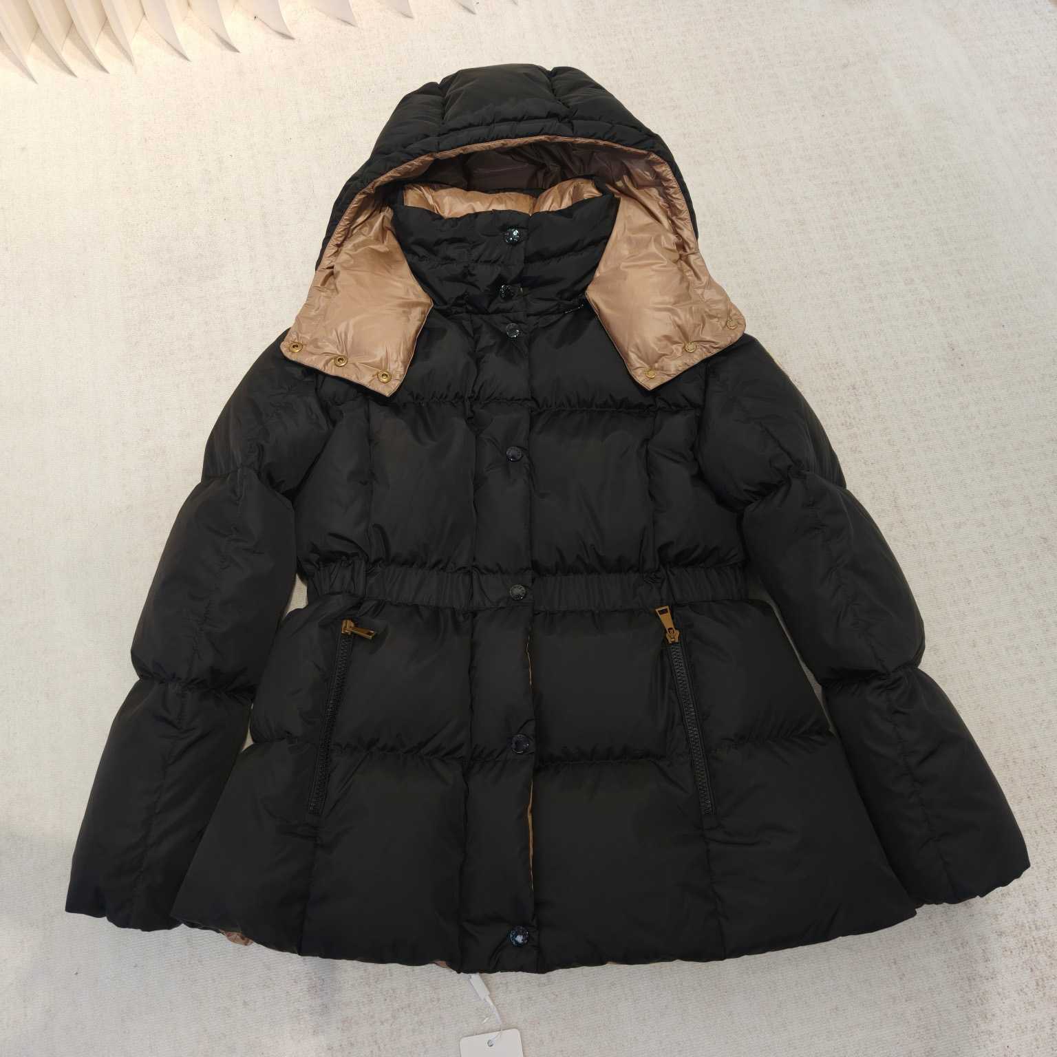 Moncler Agneux Square-Quilted Hooded Short Down Jacket - DesignerGu