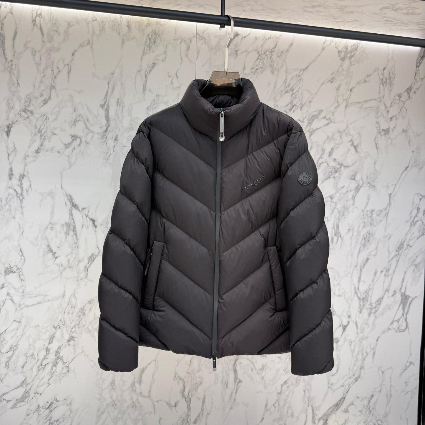 Moncler Short Down Jacket - DesignerGu
