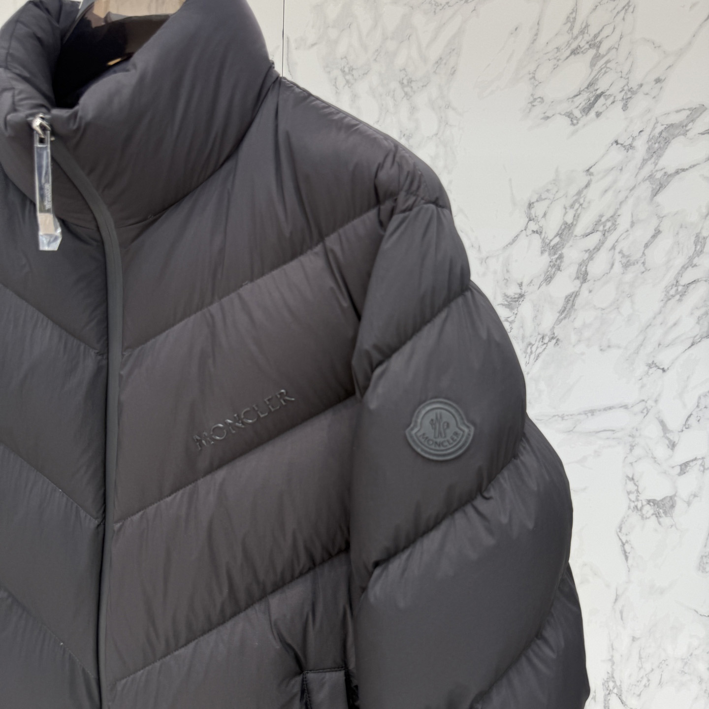 Moncler Short Down Jacket - DesignerGu