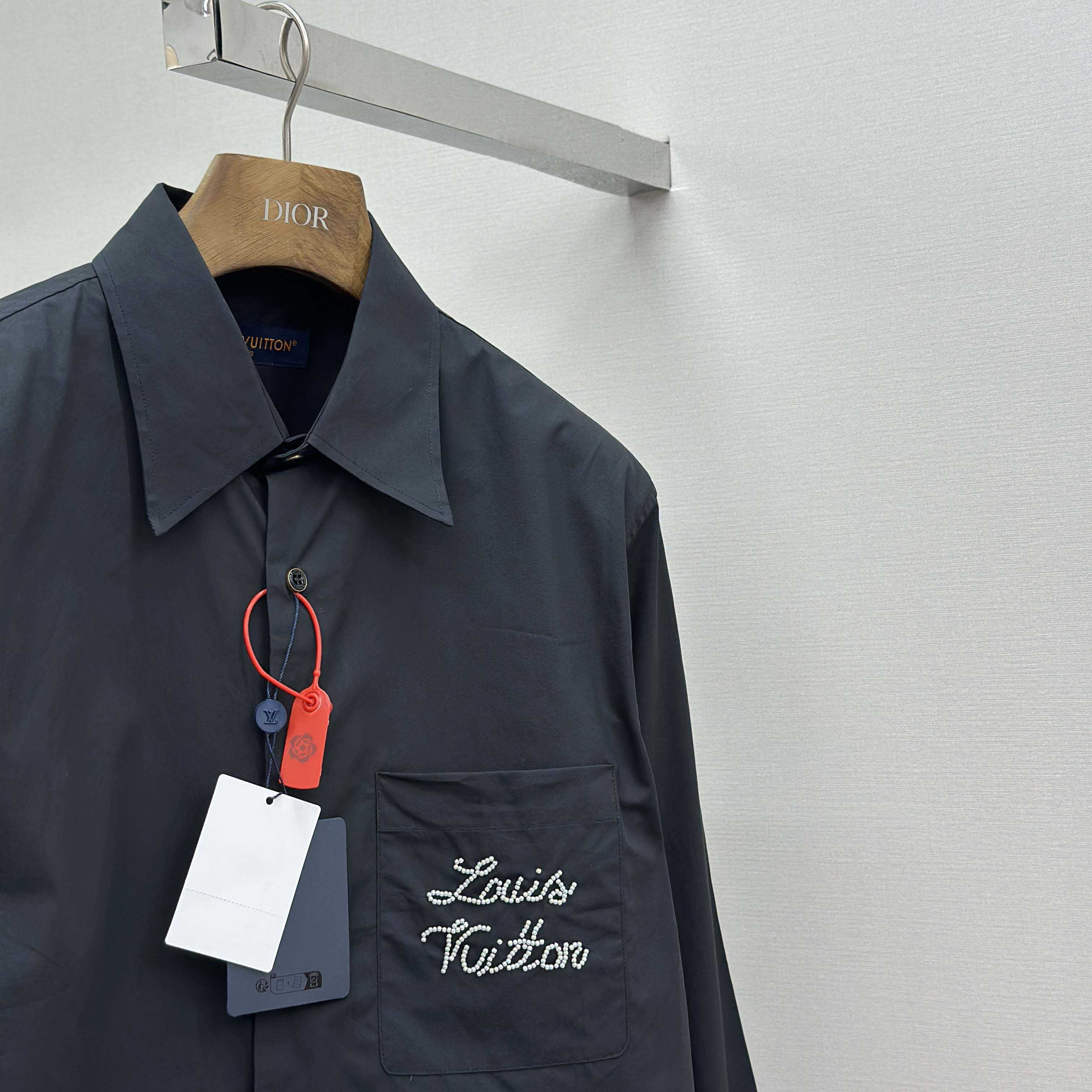 Louis Vuitton Embroidered Signature Long-Sleeved Shirt   1AIMIY - DesignerGu