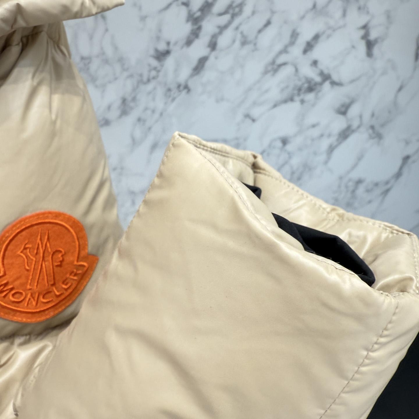 Moncler Parana Hooded Short Down Jacket   - DesignerGu