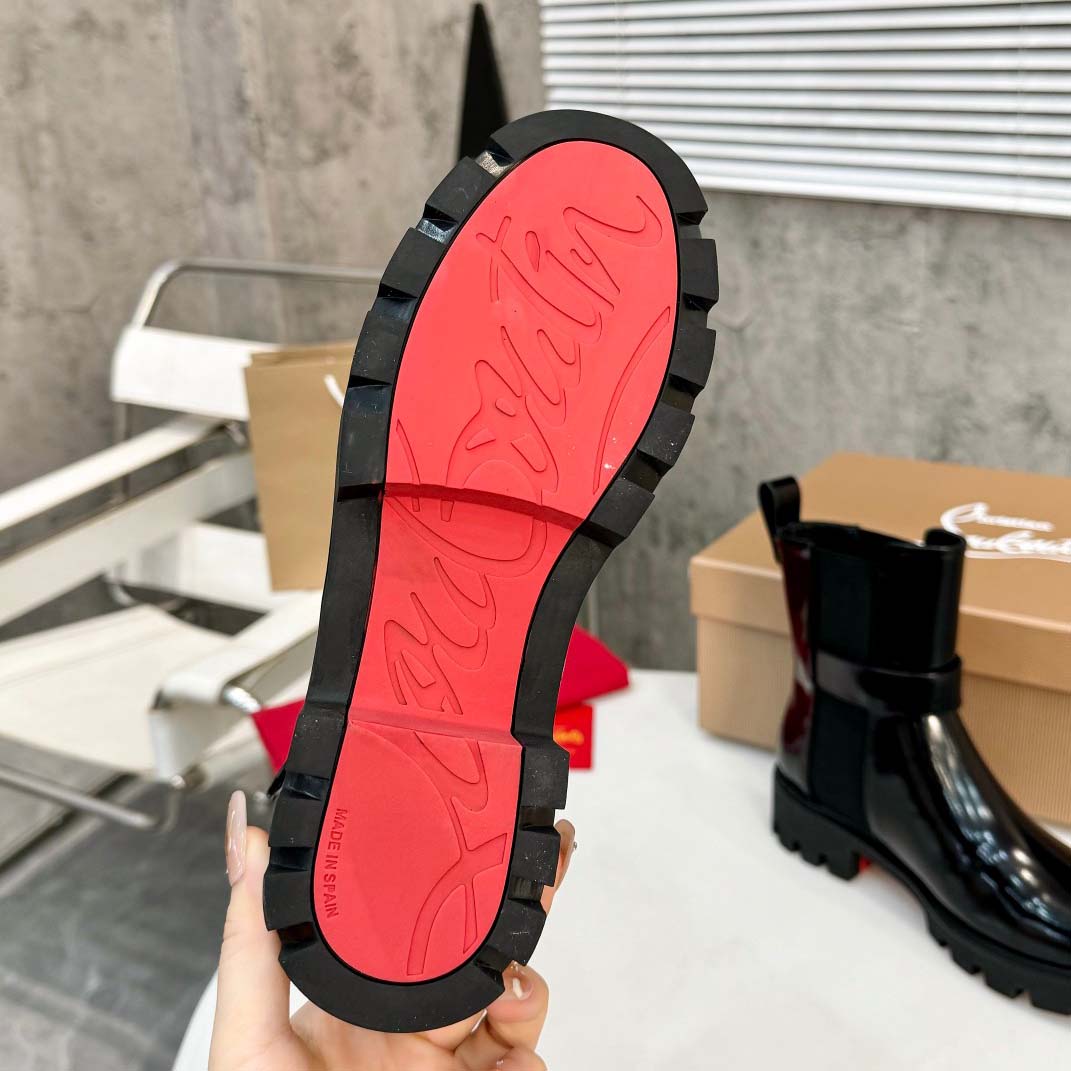 Christian Louboutin CL Chelsea Booty Lug Boots - DesignerGu