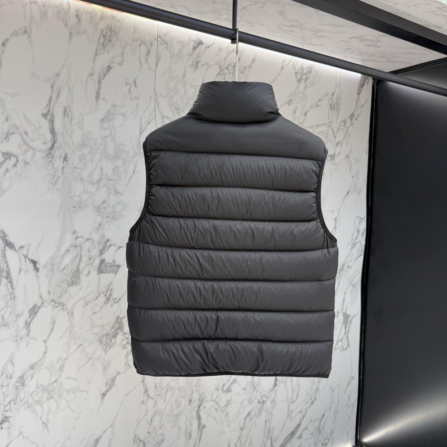 Moncler Down Vest  - DesignerGu