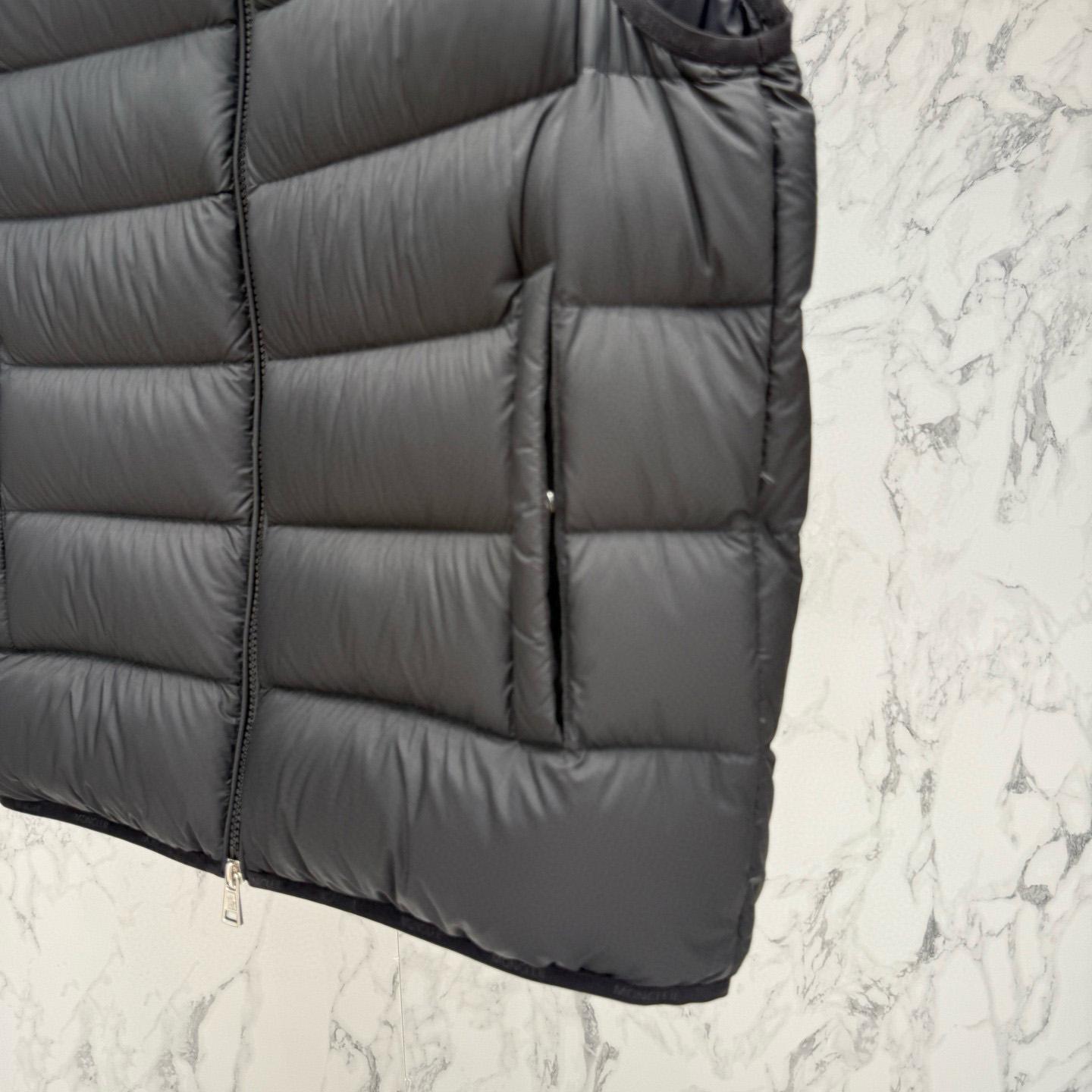 Moncler Down Vest  - DesignerGu