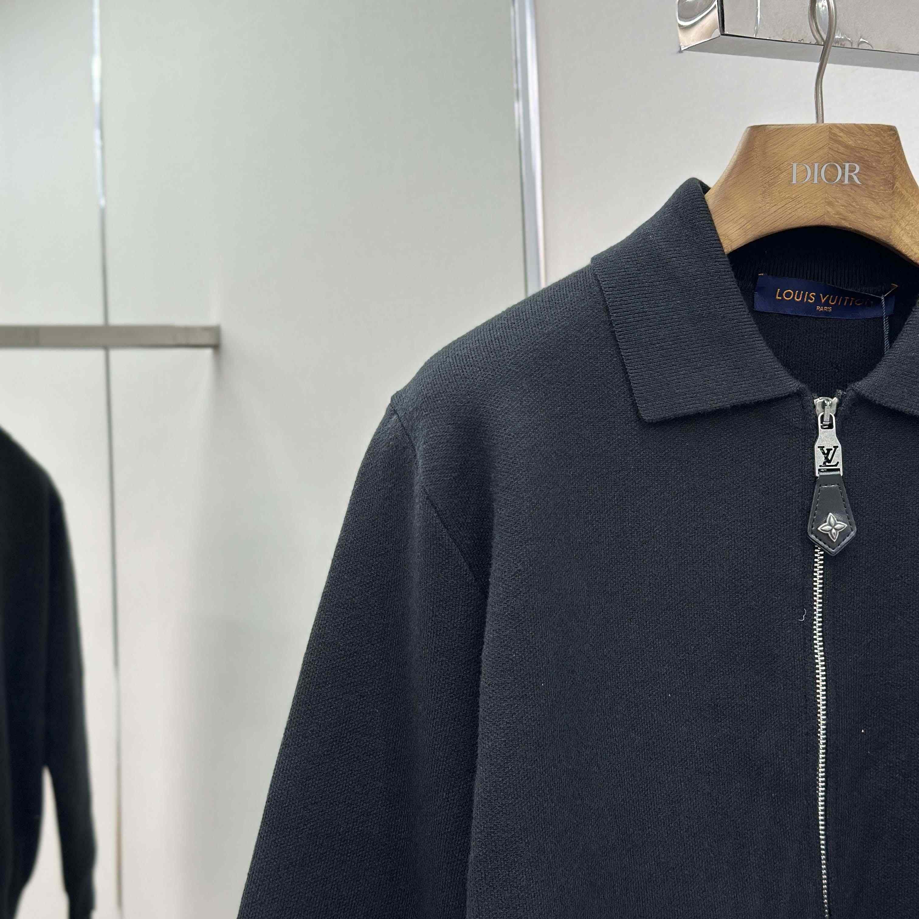 Louis Vuitton Knit Blouson With Leather Details   1AH347 - DesignerGu