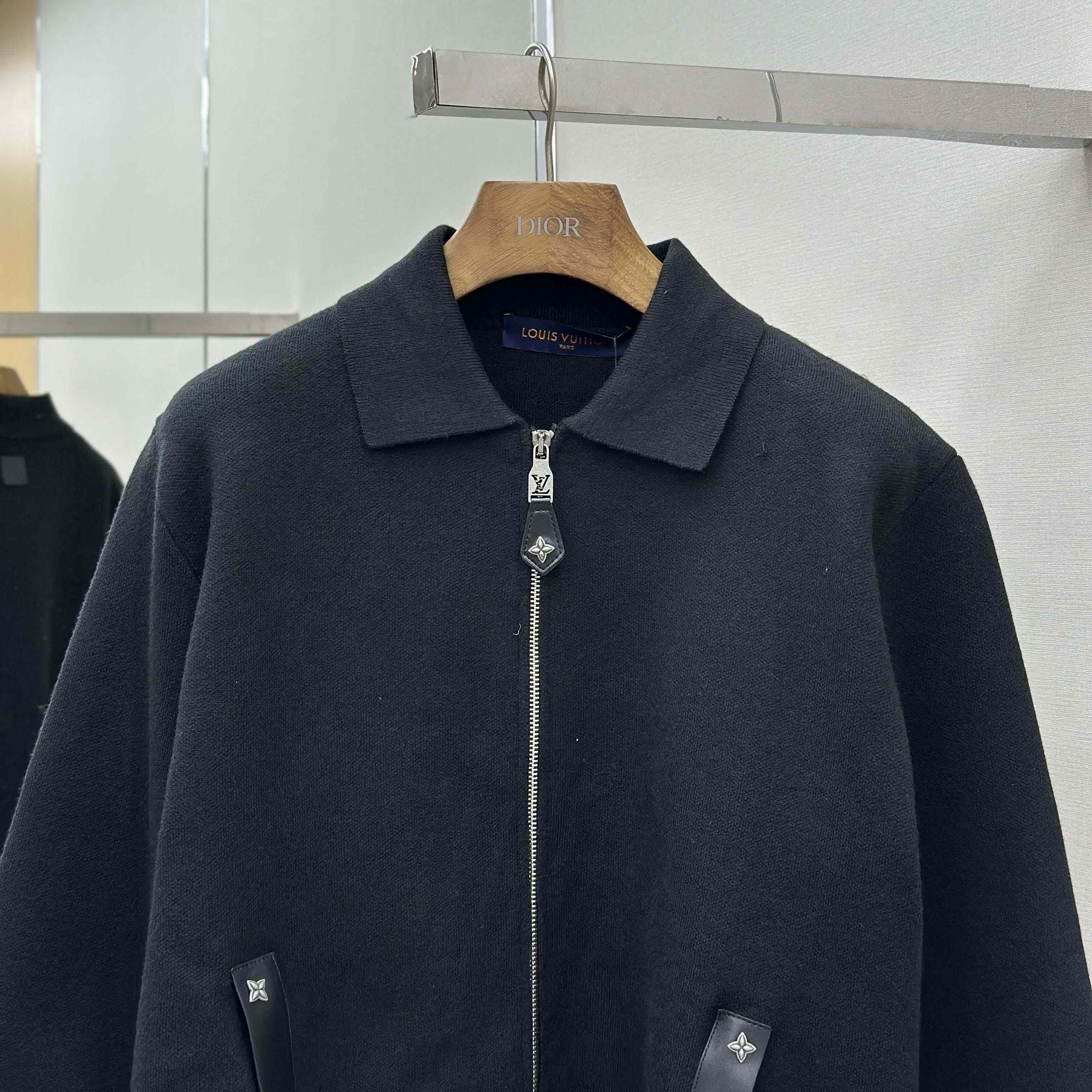 Louis Vuitton Knit Blouson With Leather Details   1AH347 - DesignerGu