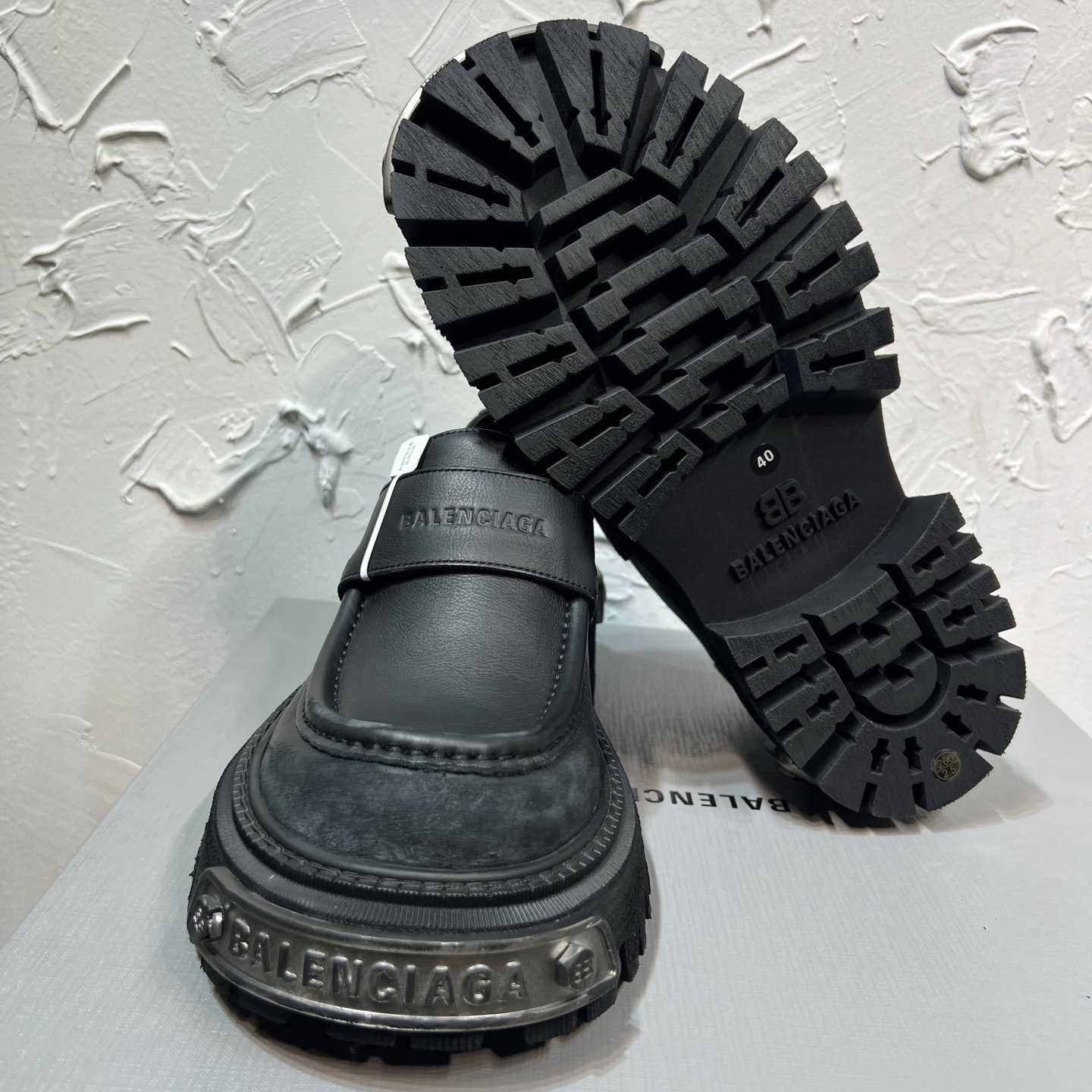 Balenciaga Tractor Loafer In Black - DesignerGu