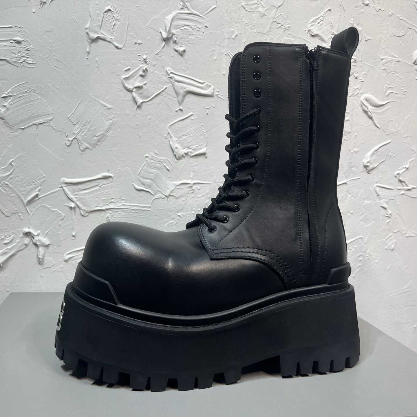 Balenciaga Strike Platform Bootie In Black - DesignerGu