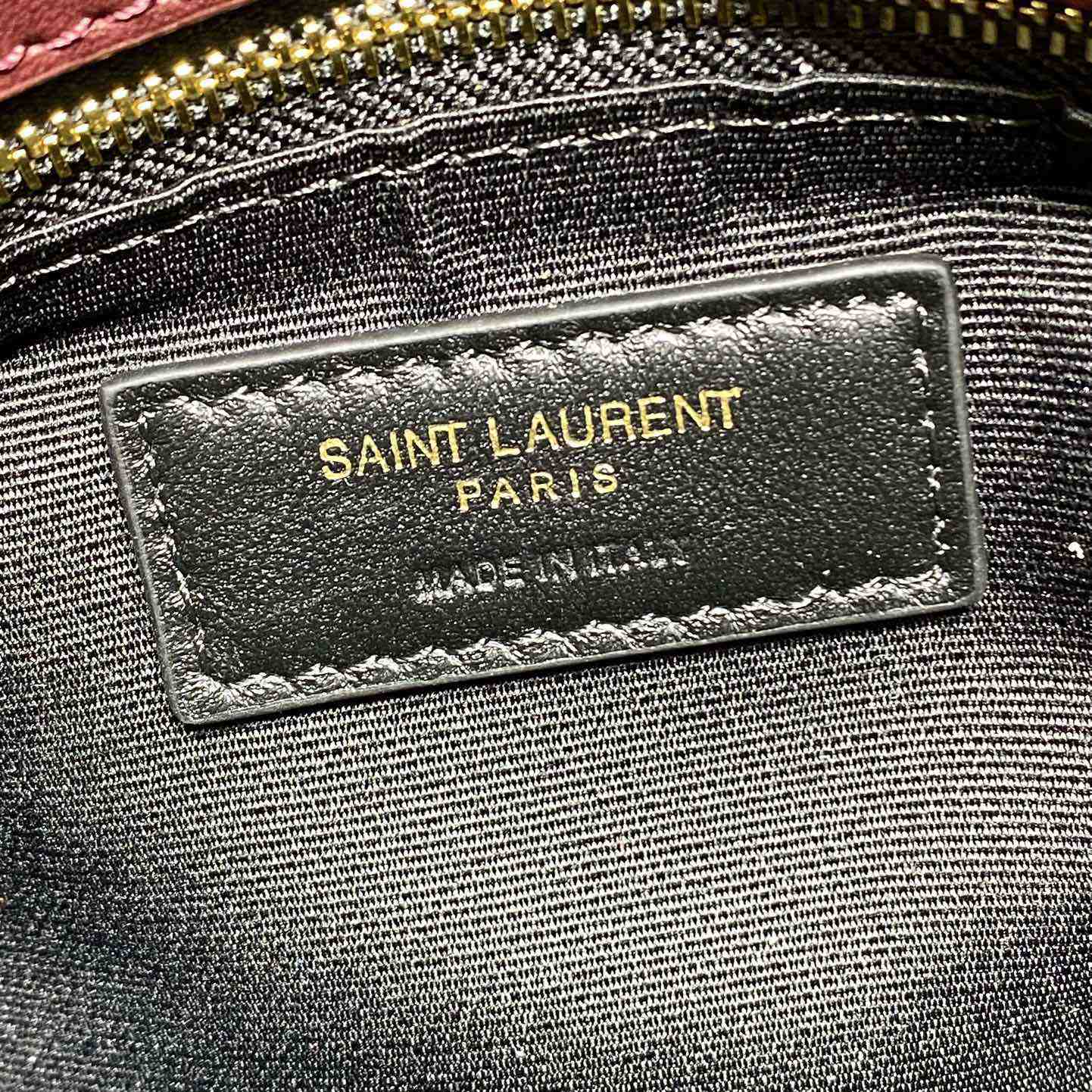 Saint Laurent Puffer Medium In Shiny Leather - DesignerGu