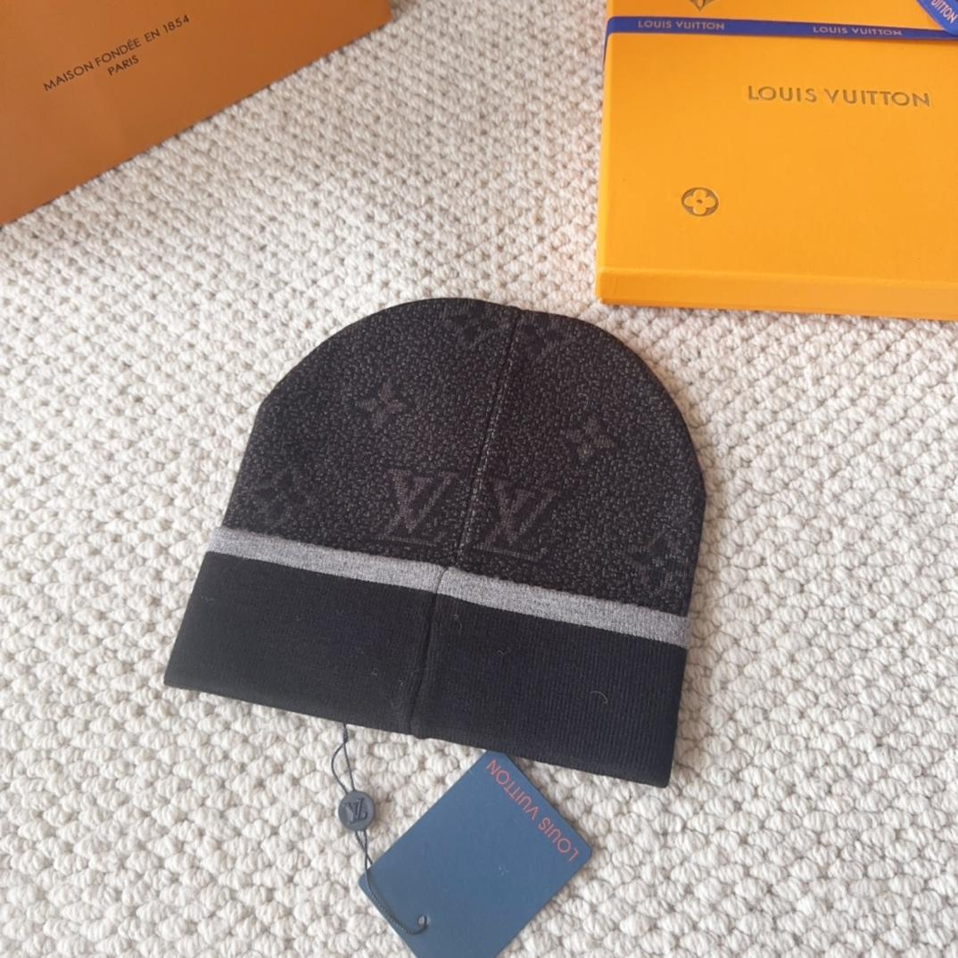 Louis Vuitton Beanie    - DesignerGu
