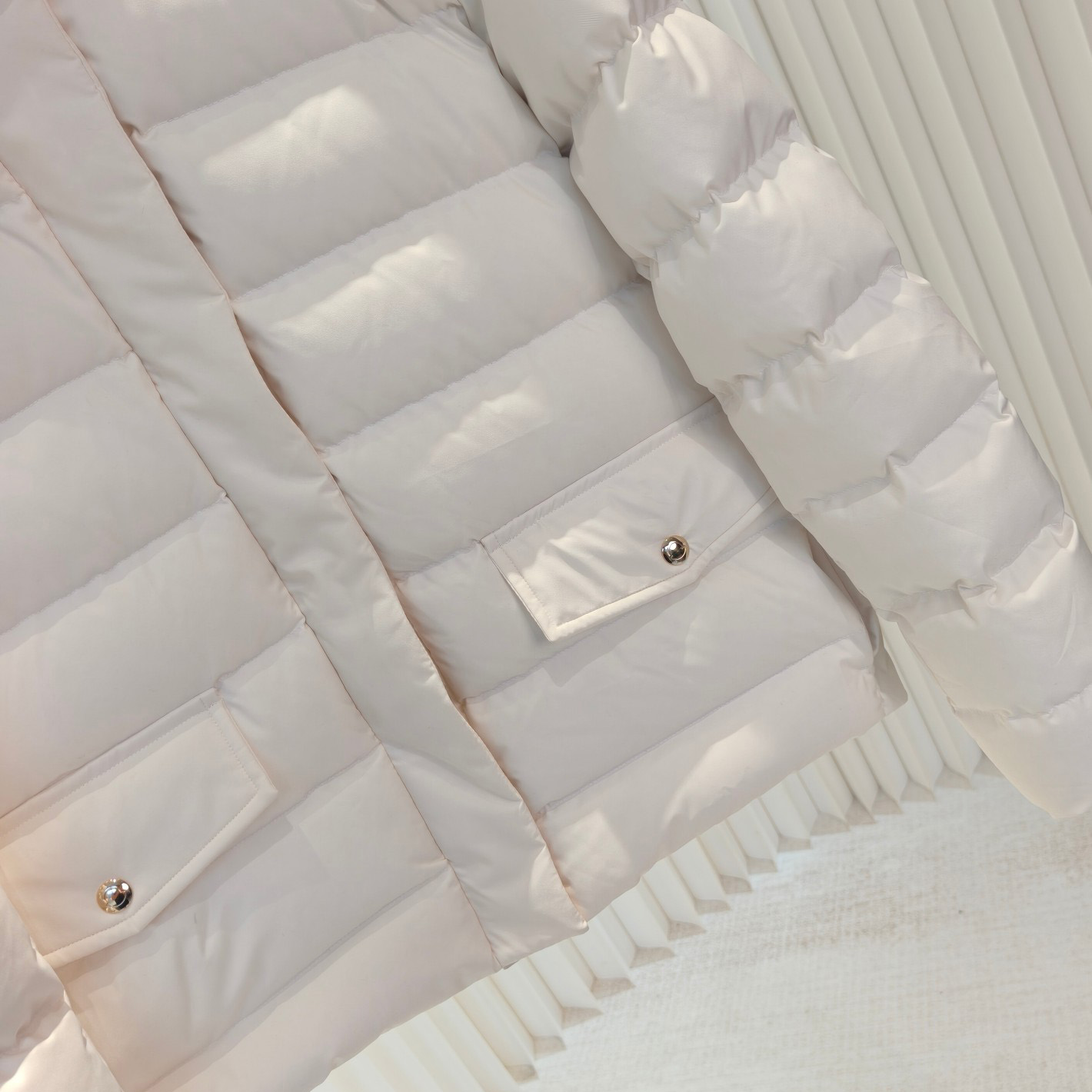 Moncler Bessettes Short Down Jacket - DesignerGu