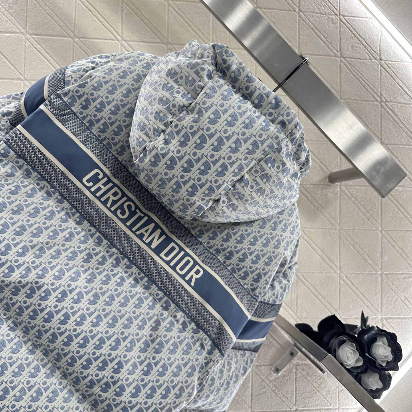 Dior DiorAlps Cropped Puffer Jacket with Hood  - DesignerGu