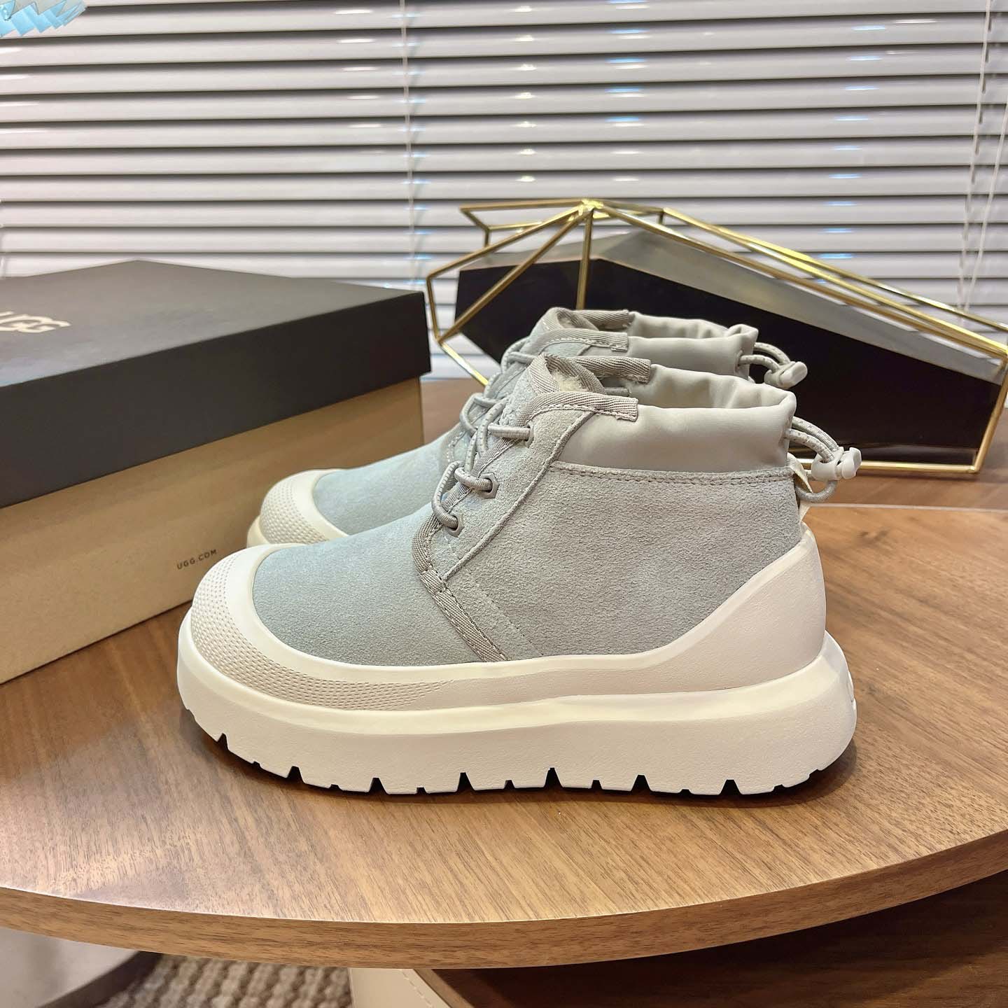 UGG Neumel Weather Hybrid Chukka - DesignerGu