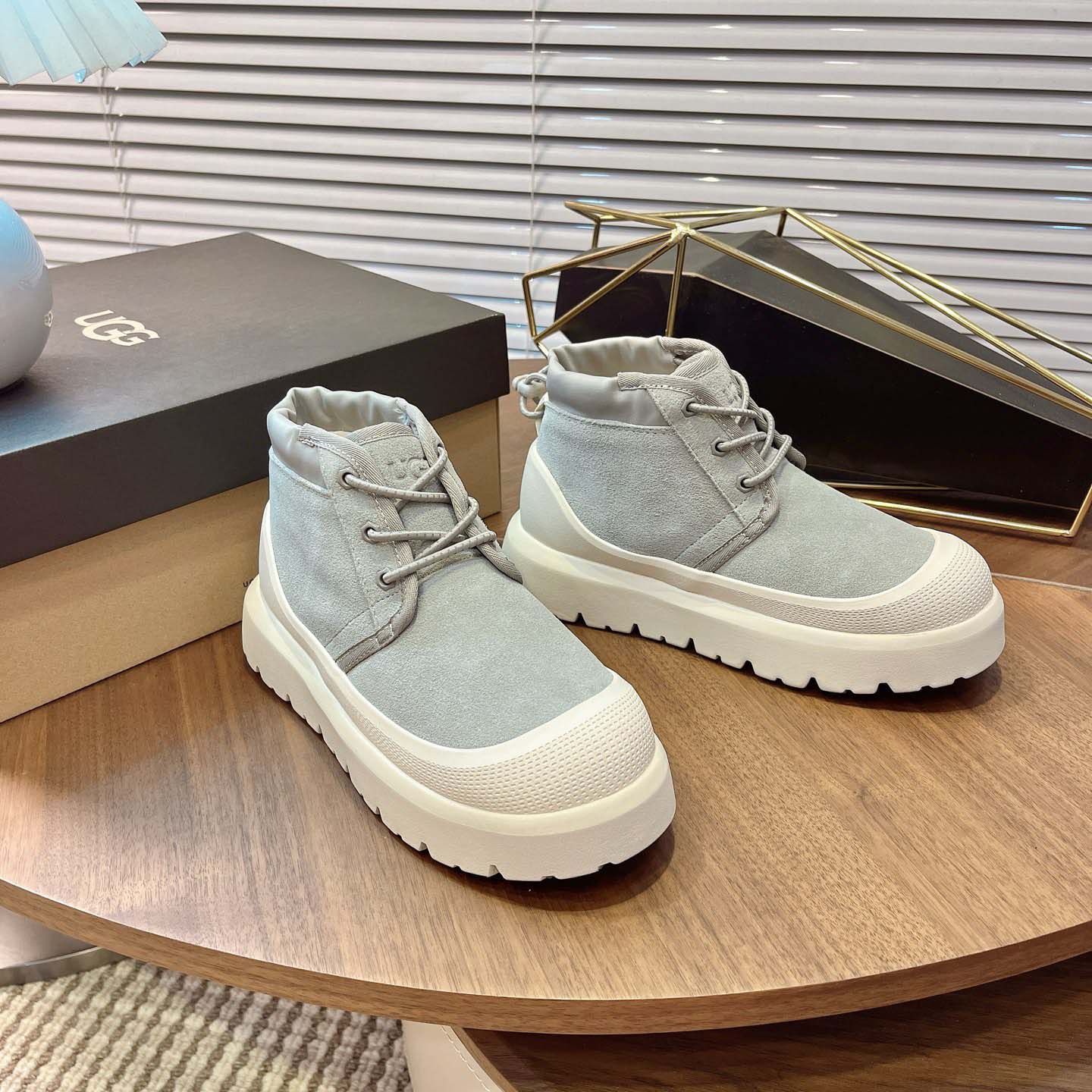 UGG Neumel Weather Hybrid Chukka - DesignerGu