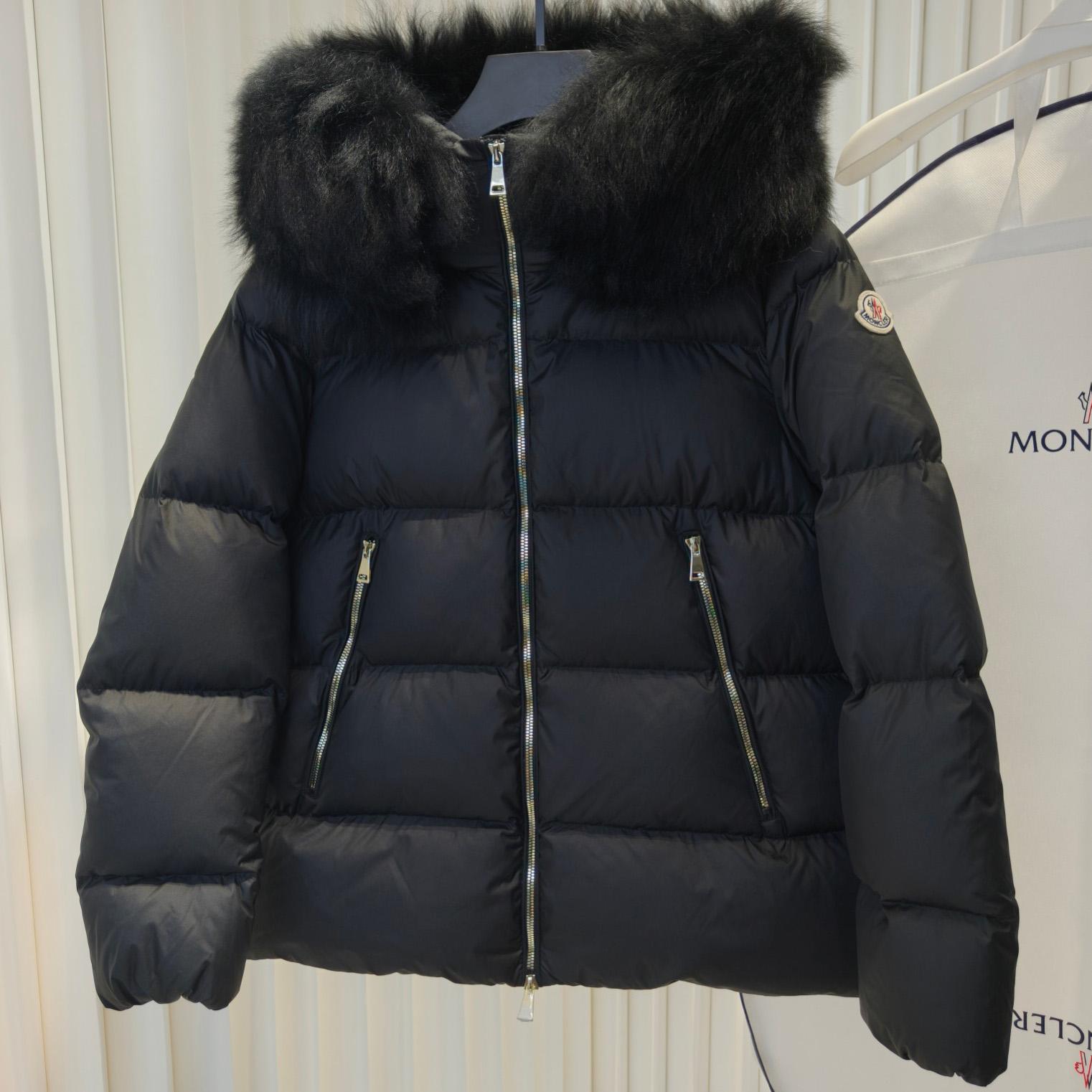 Moncler Laichefur Hooded Shearling-Trimmed Short Down Jacket - DesignerGu