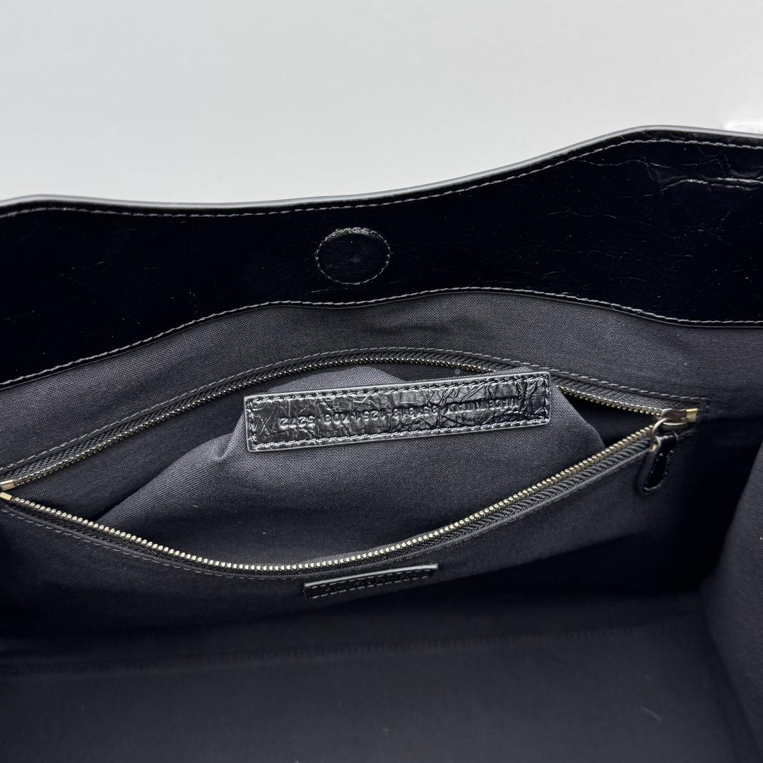 Balenciaga Le City Tote Bag Medium In Black - DesignerGu