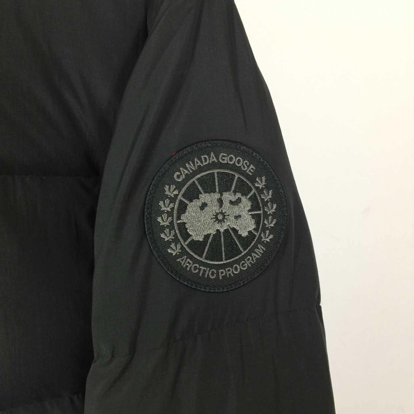 Canada Goose Long Down Jacket - DesignerGu