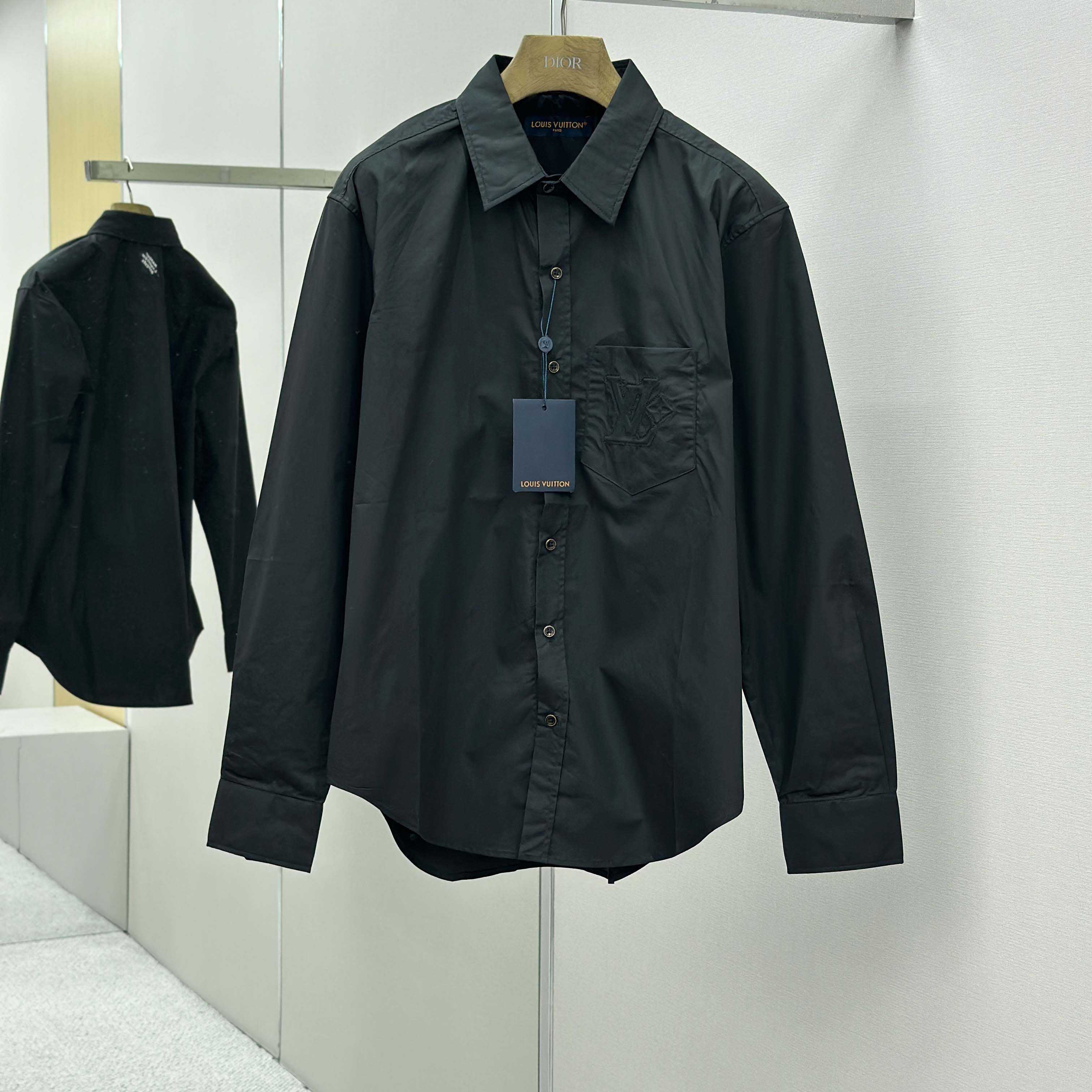 Louis Vuitton Embossed Signature Long-Sleeved Cotton Shirt    - DesignerGu