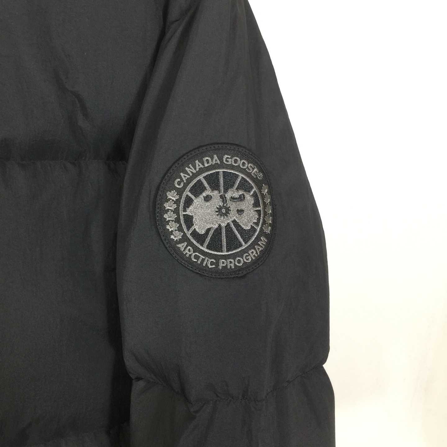 Canada Goose Lawrence Puffer Jacket  Black Label - DesignerGu