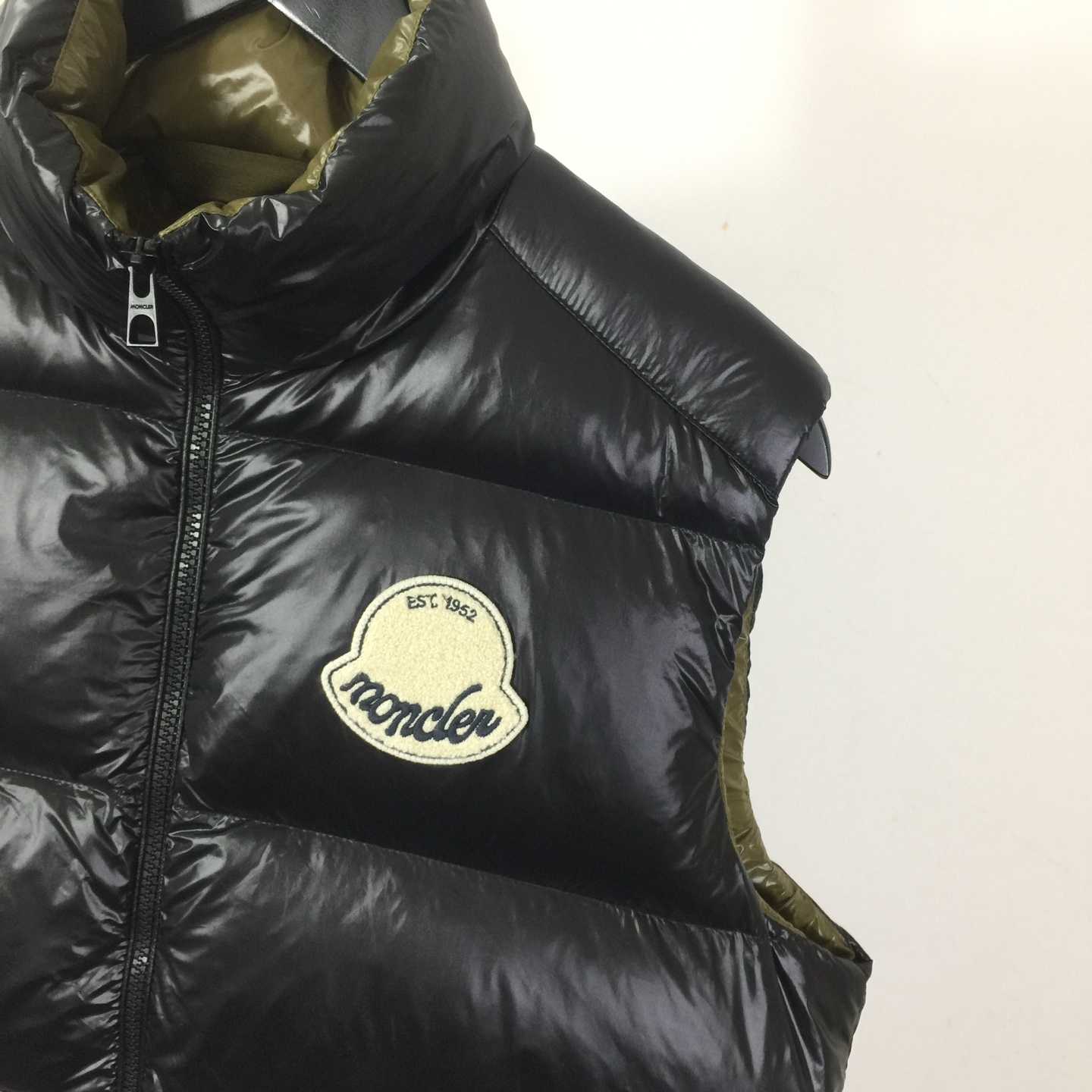 Moncler Lipsi Down Vest - DesignerGu