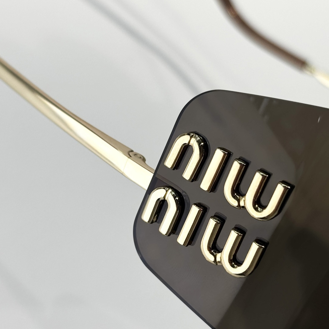 Miu Miu OMU B53S Sunglasses - DesignerGu