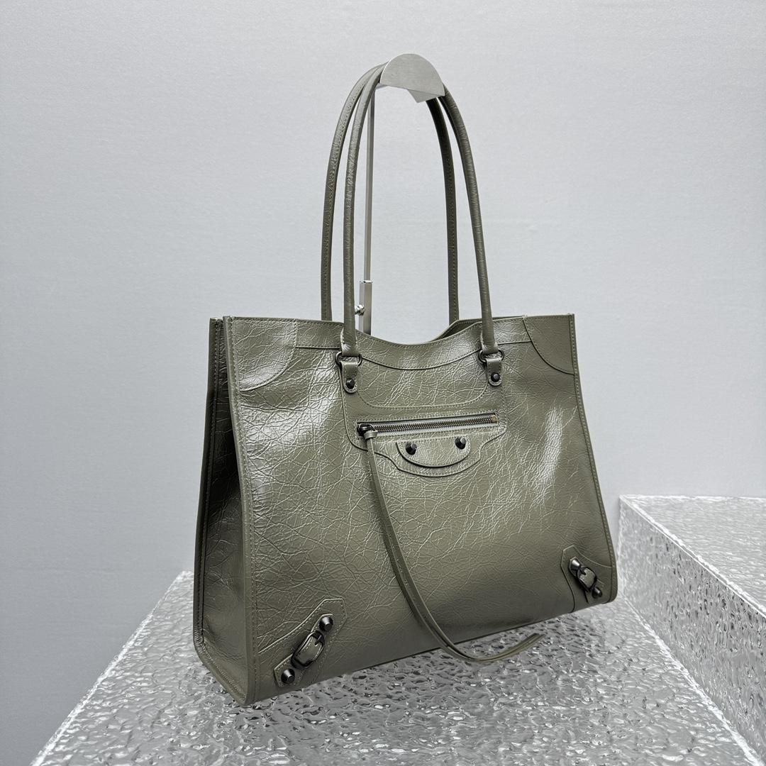 Balenciaga Le City Tote Bag Medium In Army Green - DesignerGu