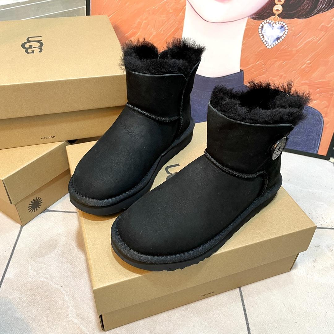 Ugg Boots - DesignerGu