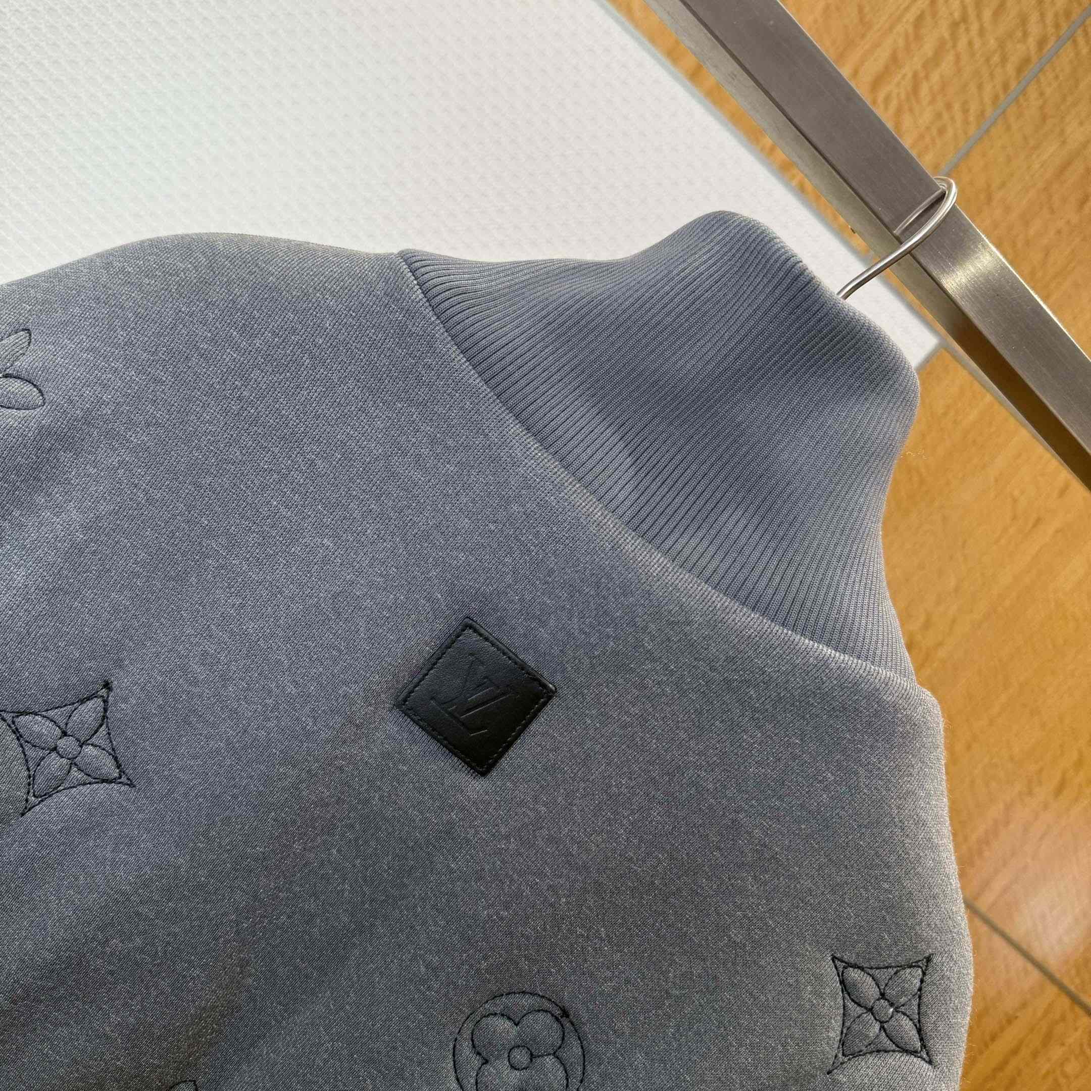 Louis Vuitton Elegant Monogram Knitted Down Blouson  1AJBWO - DesignerGu