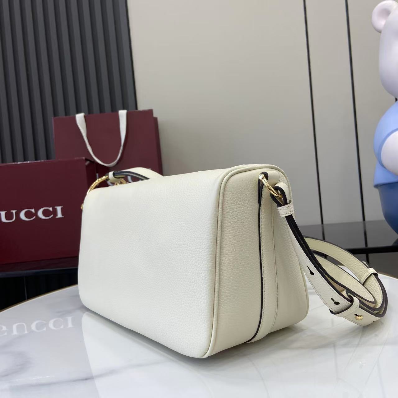 Gucci Half Horsebit Medium Shoulder Bag - DesignerGu