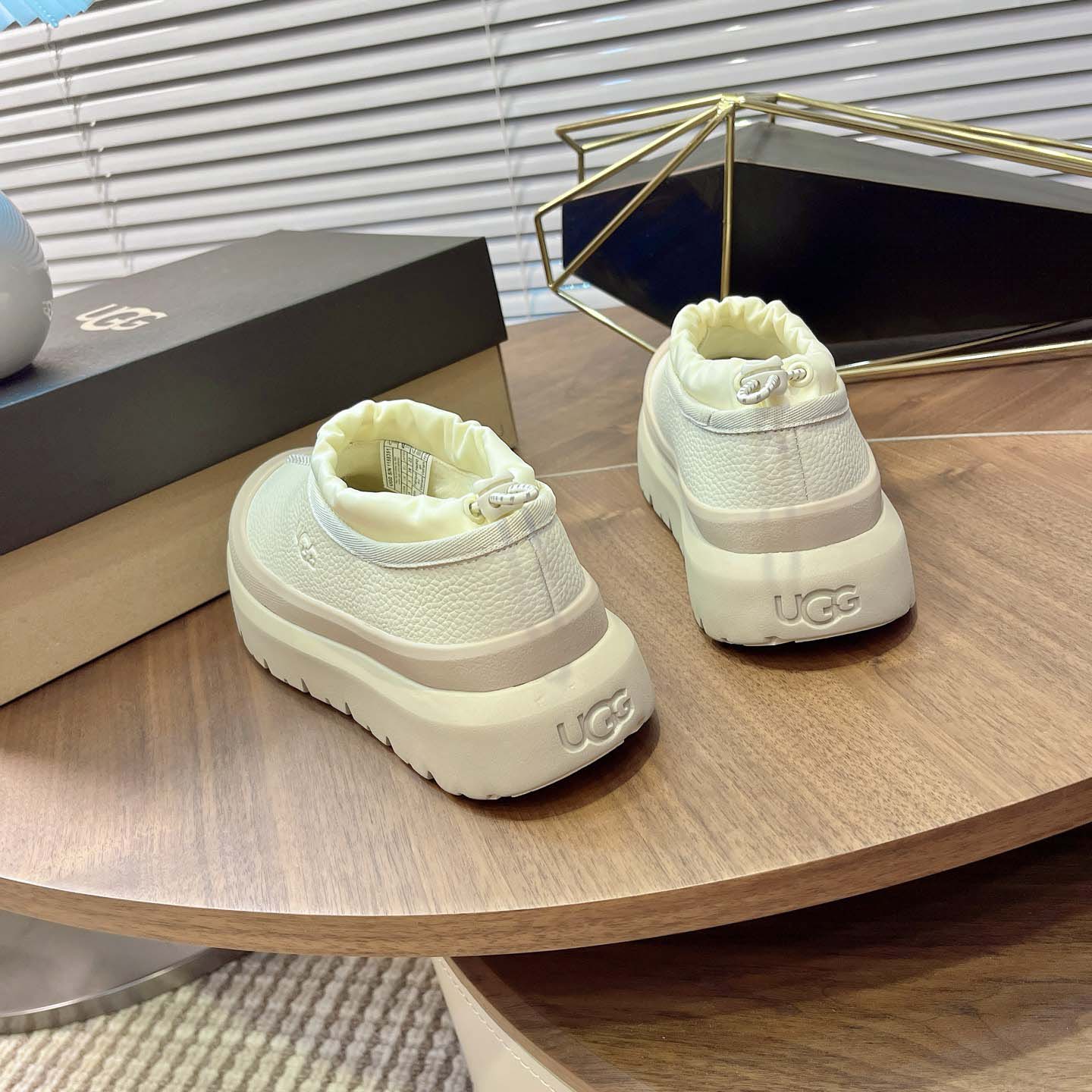 UGG Tasman Weather Hybrid Slippers - DesignerGu