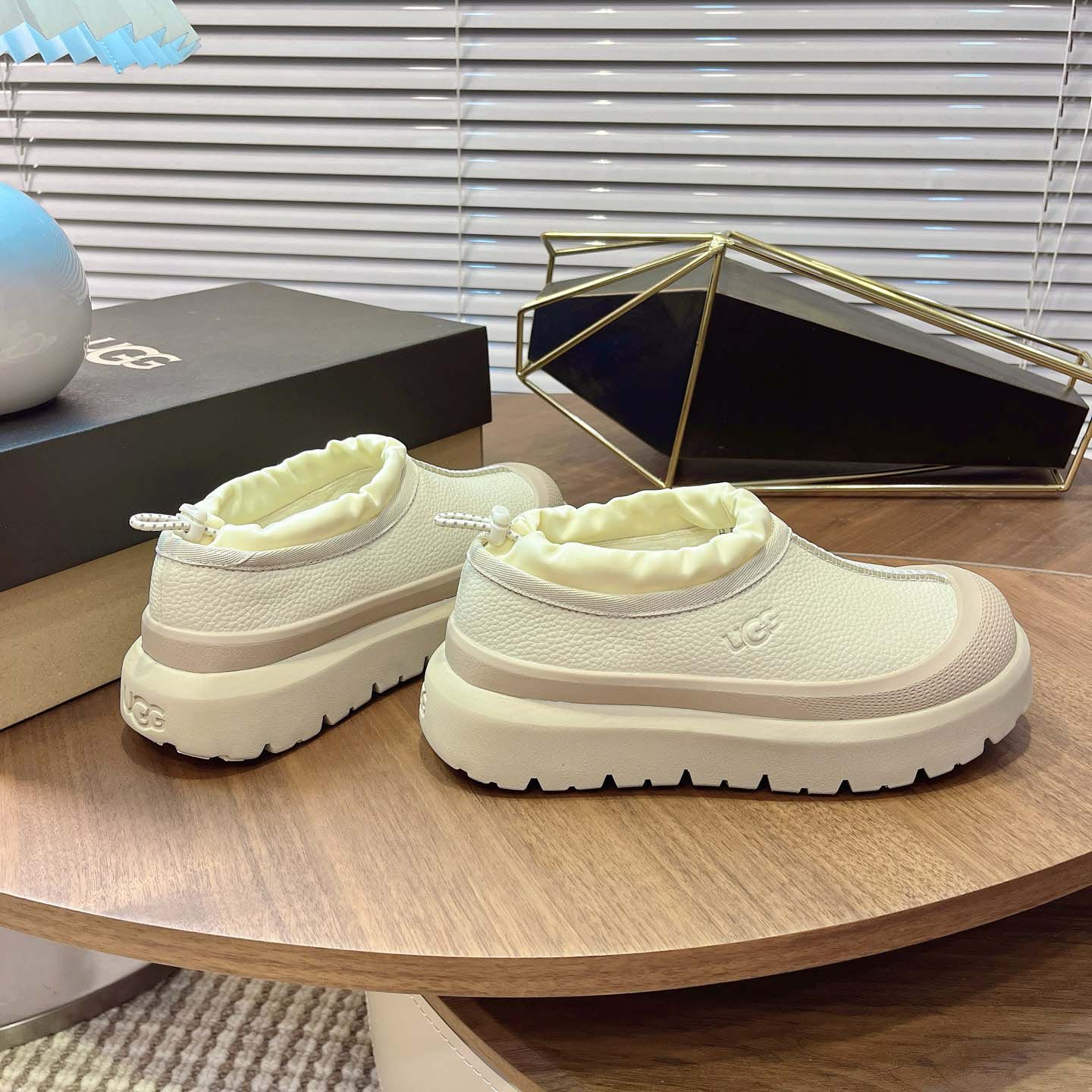 UGG Tasman Weather Hybrid Slippers - DesignerGu